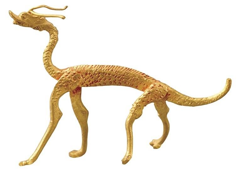 The opening ceremony of the exhibition entitled "Tang Vogue Beyond the Horizons: A Golden Era of Multicultural Integration and Openness" was held today (June 27) at the Hong Kong Heritage Discovery Centre. Photo shows a crimson gold walking dragon used in ritual ceremonies.