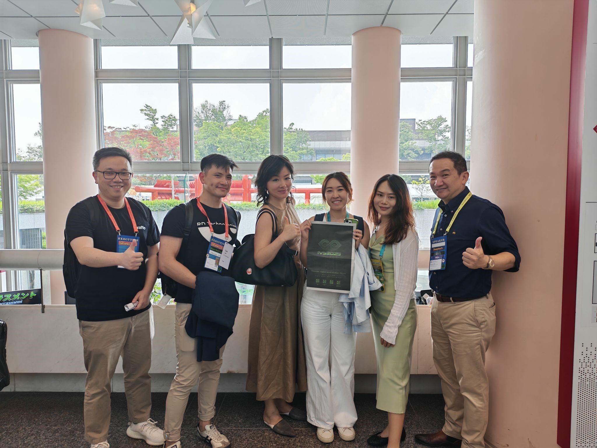 Invest Hong Kong (InvestHK) embarked on a visit to Japan from June 30 to July 4, with stops in Osaka and Kyoto. Photo shows representatives of InvestHK and delegates at IVS 2025 in Kyoto on July 2.