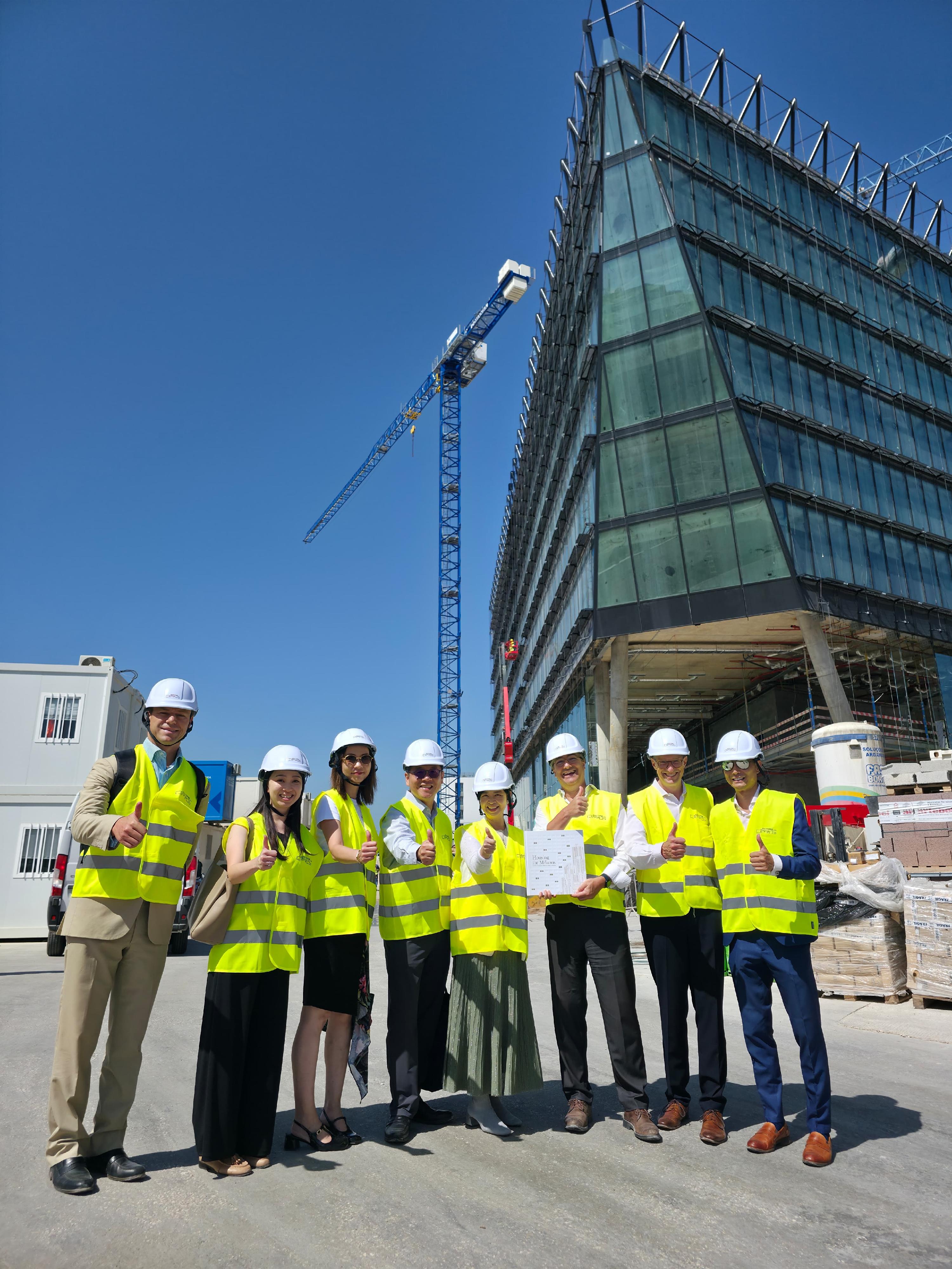 The Secretary for Housing, Ms Winnie Ho, continued her visit to Lisbon, Portugal, yesterday (July 3, Lisbon time). Photo shows Ms Ho (fourth right) visiting EntreCampos, a local redevelopment project jointly developed by the public and private sectors, comprising social housing for middle-class residents, offices, retail, community facilities, and green spaces.