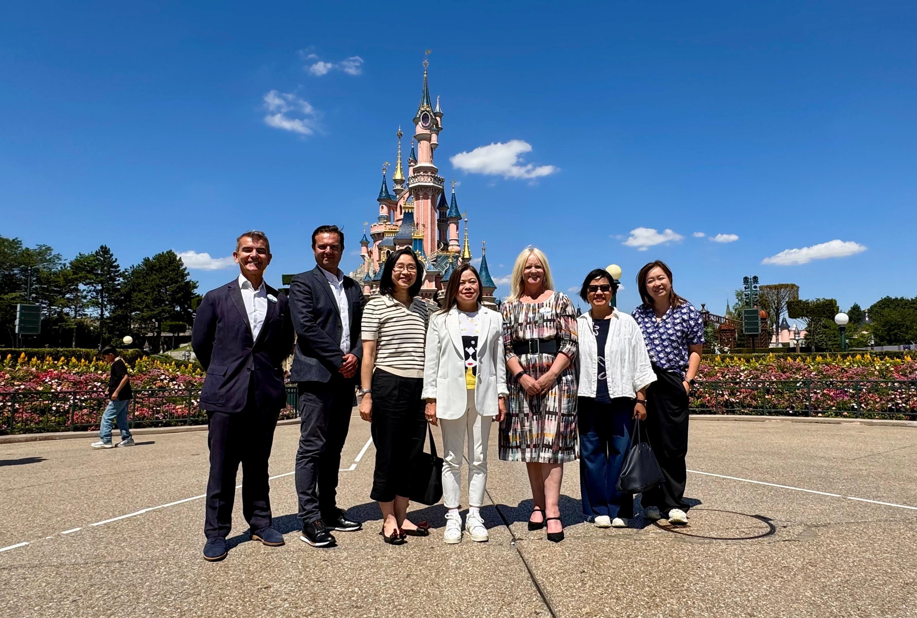 The Secretary for Culture, Sports and Tourism, Miss Rosanna Law, commenced her visit to Paris, France, yesterday (July 3, Paris time). During a tour of Disneyland Paris, Miss Law (centre) gained first-hand insights into the latest developments of the park and shared with the President of Disneyland Paris, Ms Natacha Rafalski (third right), that Hong Kong Disneyland Resort has just launched its 20th-anniversary celebrations, which will bring all-new experiences to visitors. Also pictured are the Deputy Commissioner for Tourism, Ms Joanne Chu (third left), and the Special Representative for Hong Kong Economic and Trade Affairs to the European Union, Miss Shirley Yung (second right).