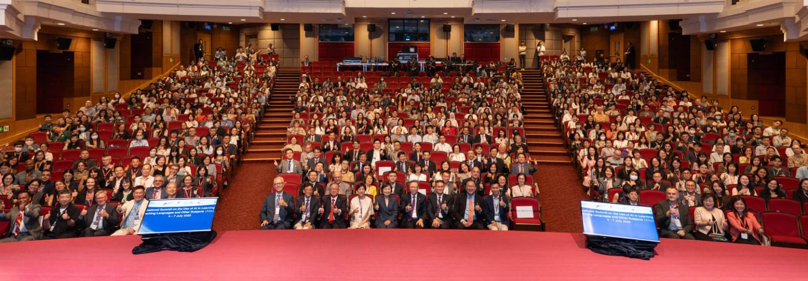 The International Summit on the Use of AI in Learning and Teaching Languages and Other Subjects, a flagship event of the first Digital Education Week co-organised by the Education Bureau, the Standing Committee on Language Education and Research, the Hong Kong Polytechnic University and the Hong Kong Education City was officially launched today (July 4). 