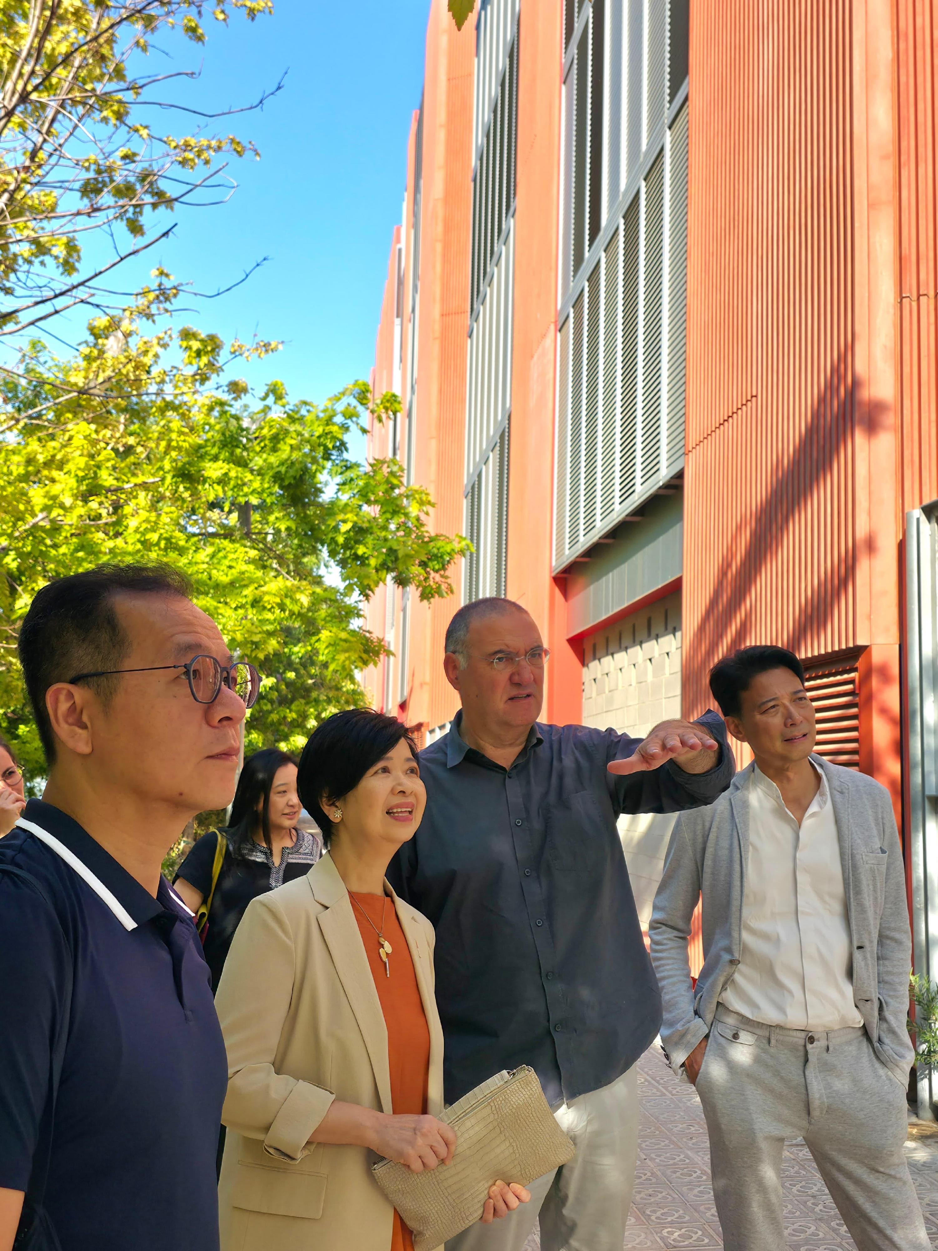 The Secretary for Housing, Ms Winnie Ho (second left), visits a social housing project, 72 Social Housing Units, in Barcelona today (July 5, Barcelona time).