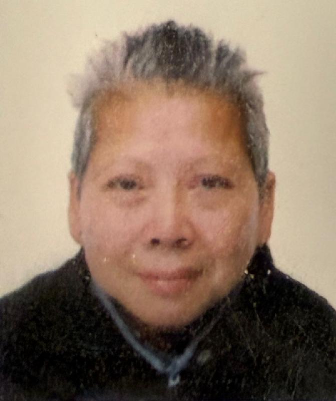 Wong Wai-king, aged 67, is about 1.55 metres tall and of fat build. She has a round face with yellow complexion and short grey hair. She was last seen wearing a white short-sleeved T-shirt, brown trousers, dark-coloured shoes, a pair of glasses, and carrying a dark blue rucksack and a black and white recycle bag.
