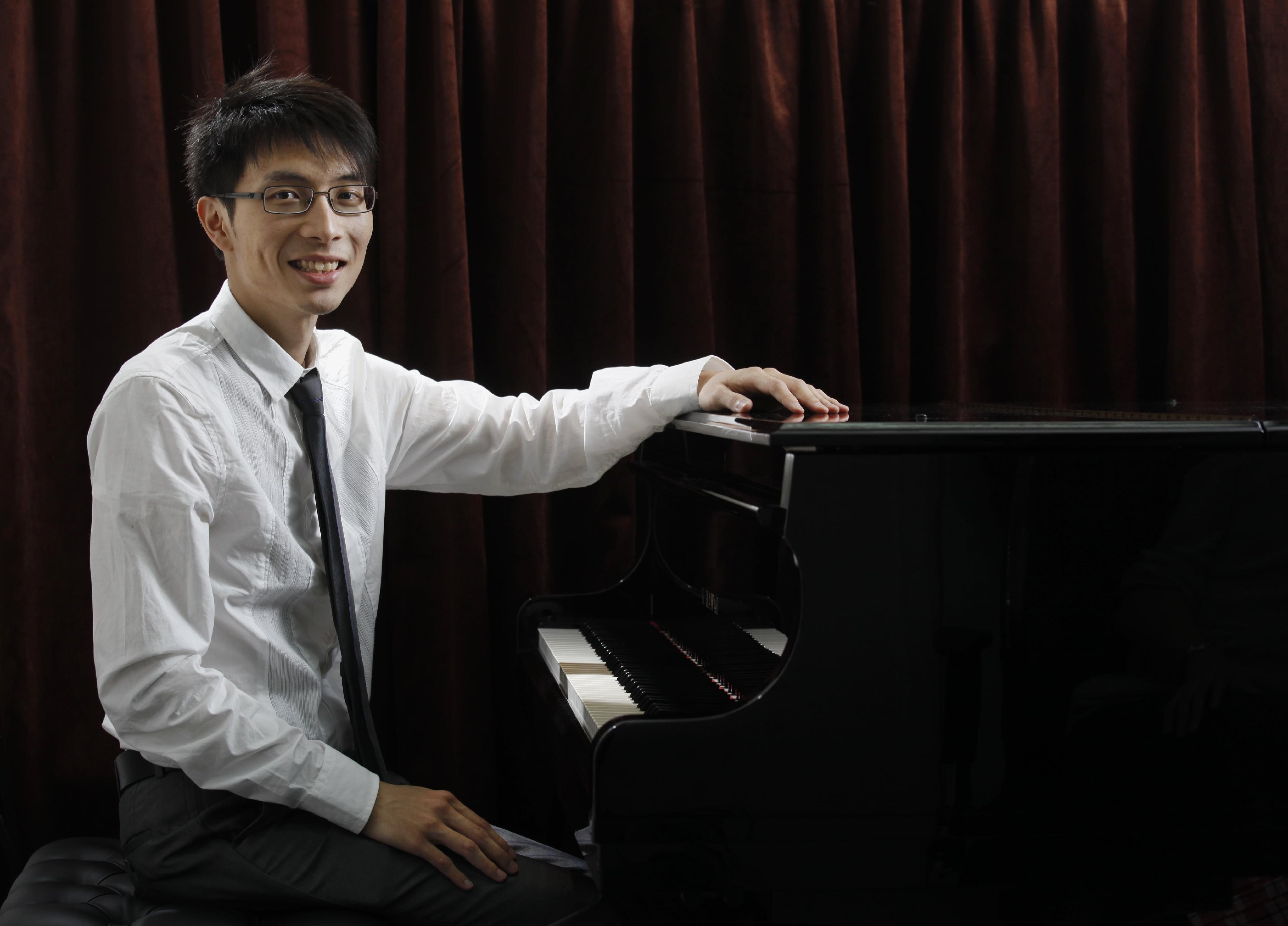 The Leisure and Cultural Services Department will present a cross-cultural music lecture series entitled "When Chinese landscape painting meets Western classical music" from September to October. Photo shows pianist Chung Chi-woo.
