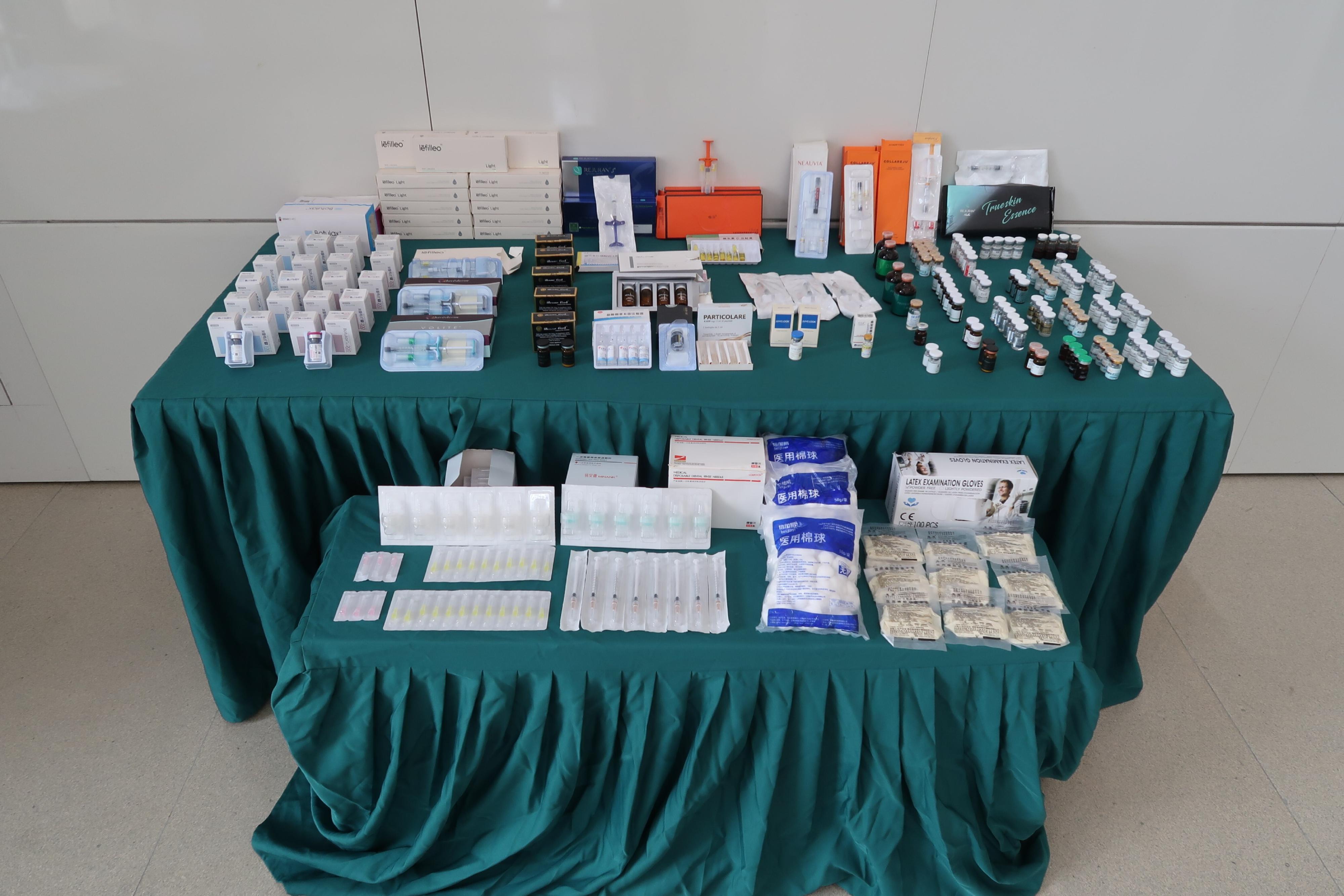 Hong Kong Customs on July 16 and 17 seized 249 pieces of suspected controlled cosmetic injections with an estimated market value of about $76,000. Some of the seized cosmetic injections were suspected to contain Part 1 poisons. Photo shows the suspected controlled cosmetic injections seized. 
