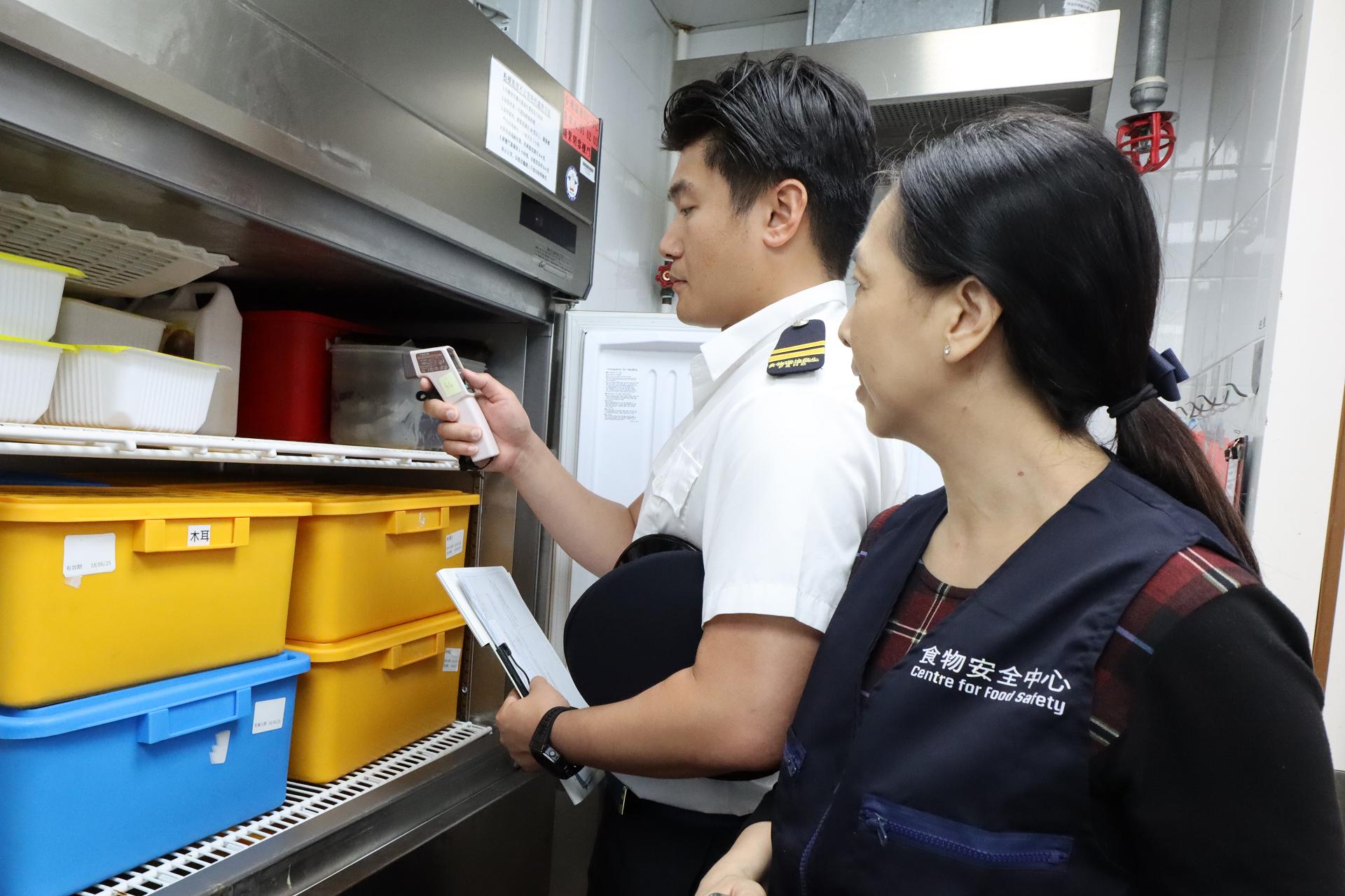 The Food and Environmental Hygiene Department continues to intensify inspections of food premises to safeguard food safety. The inspections cover the key aspects of food storage, preparation and hygiene, which must comply with safety standards and relevant legislation.