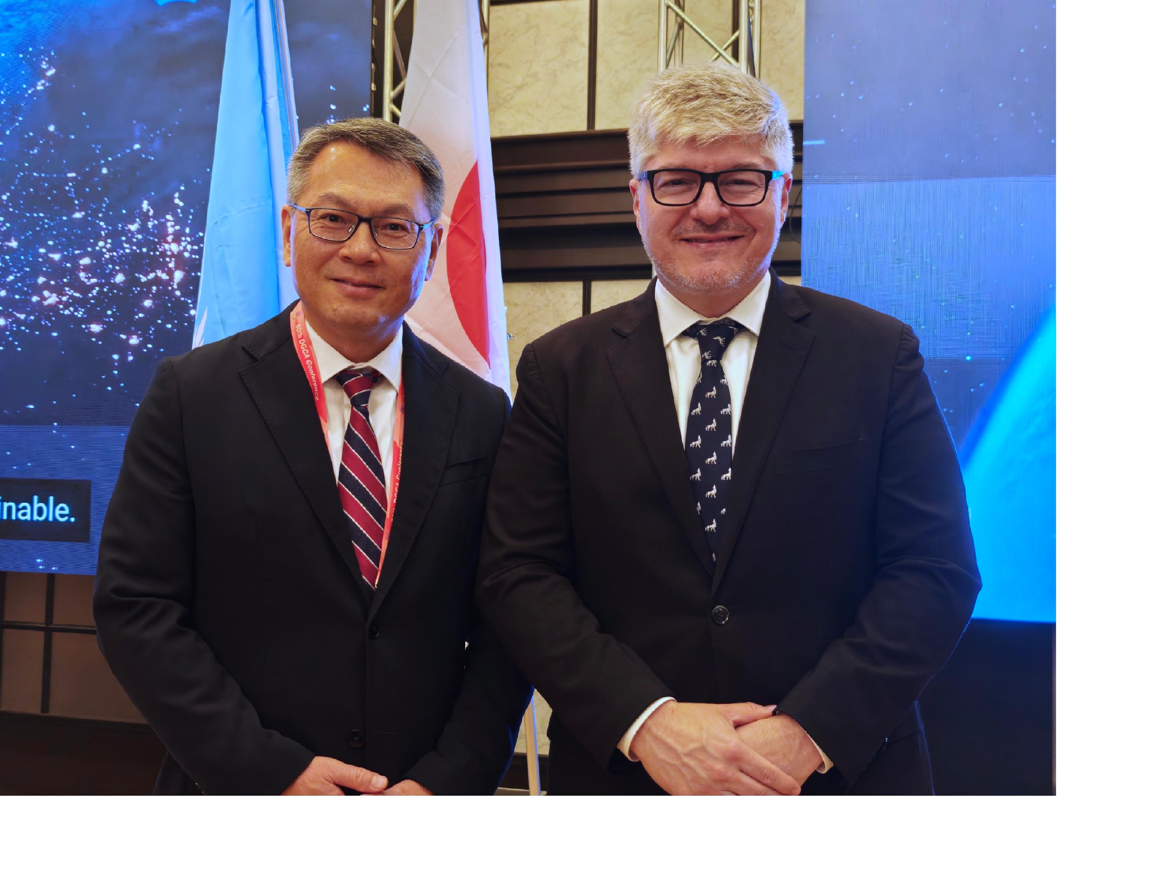 The Director-General of Civil Aviation of Hong Kong, Mr Victor Liu (left), met with the Secretary General of the International Civil Aviation Organisation, Mr Juan Carlos Salazar (right), during the 60th Conference of Directors General of Civil Aviation, Asia and Pacific Regions, held in Sendai, Japan, from July 28 to August 1.