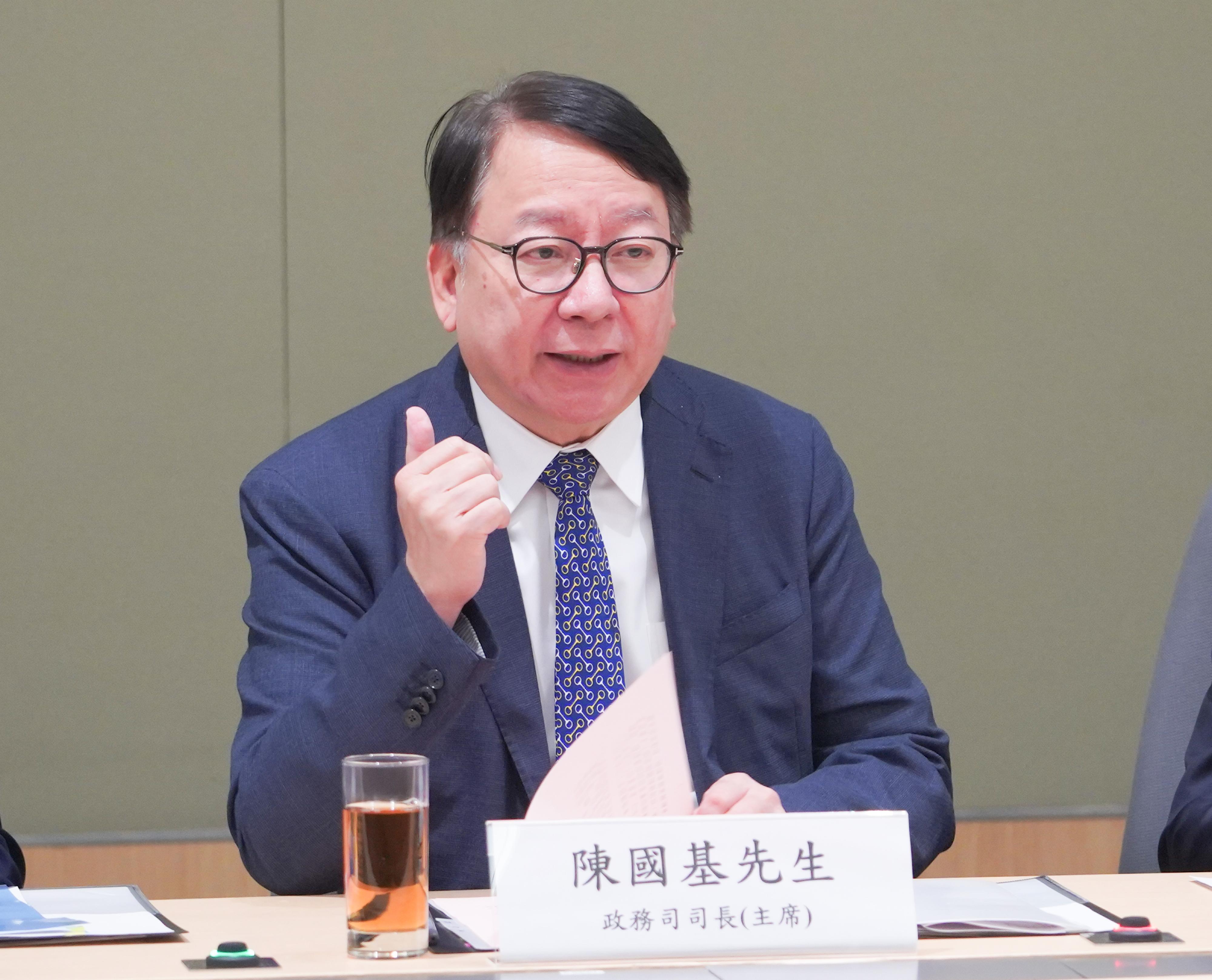 The Committee on Education, Technology and Talents, led by the Chief Secretary for Administration, Mr Chan Kwok-ki, met with the stakeholders of the innovation and technology sector today (August 1) to exchange views on the work of promoting the integrated development of education, technology and talent. Photo shows Mr Chan speaking at the meeting.