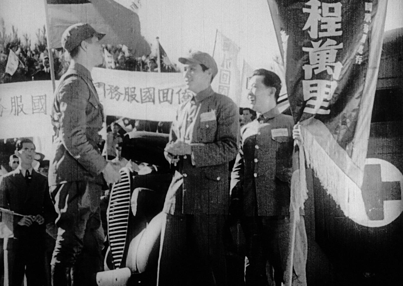 To commemorate the 80th anniversary of the victory of the Chinese People's War of Resistance Against Japanese Aggression as well as the victory of the World Anti-Fascist War, the Hong Kong Film Archive, the Hong Kong Museum of the War of Resistance and Coastal Defence, the Hong Kong Museum of History and the Hong Kong Heritage Museum of the Leisure and Cultural Services Department will jointly present a thematic film screening programme "Cine Memories of the War of Resistance" from August 30 to September 20, which will screen six films from 1941 to 2024 free of charge for audiences to have a deeper understanding of this significant historical period. Photo shows a film still of "Ten Thousand Li Ahead" (1941).