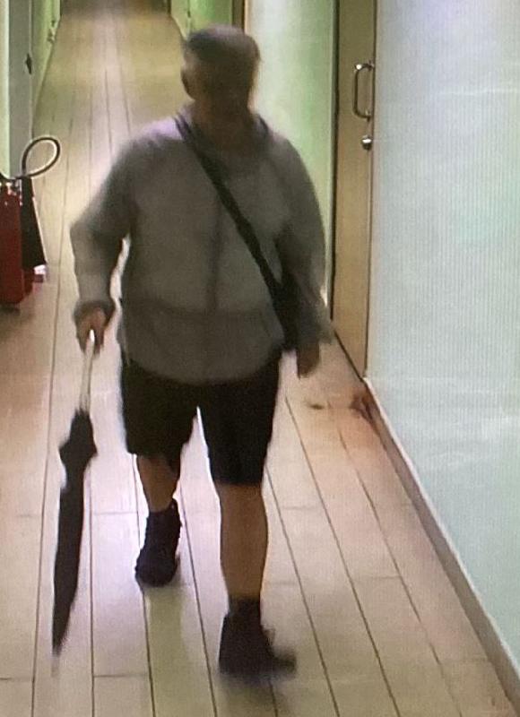 Tsang Yung, aged 58, is about 1.7 metres tall, 76 kilograms in weight and of medium build. He has a round face with yellow complexion and short grey hair. He was last seen wearing a grey long-sleeved jacket, black shorts, black shoes, carrying a black crossbody bag and a long black umbrella.

