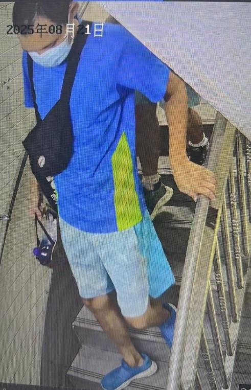 三十九歲男子潘宇崎身高約一點七三米，體重約六十三公斤，中等身材，長面型，黃皮膚及蓄短黑髮。他最後露面時身穿藍色短袖上衣、淺藍色短褲、藍色波鞋，攜有一個淺啡色紙袋、一個黑色環保袋及一個黑色斜孭袋。
