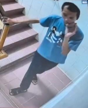 Lei Kai-yin, aged 29, is about 1.7 metres tall, 60 kilograms in weight and of thin build. He has a round face with yellow complexion and short black hair. He was last seen wearing a light blue short-sleeved T-shirt, dark blue trousers and black slippers.

