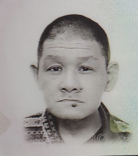 Sit Chi-chung, aged 64, is about 1.6 metres tall, 60 kilograms in weight and of medium build. He has a round face with yellow complexion and short black hair. He was last seen wearing a dark blue jacket, a black top, army green trousers and a pair of black sports shoes.