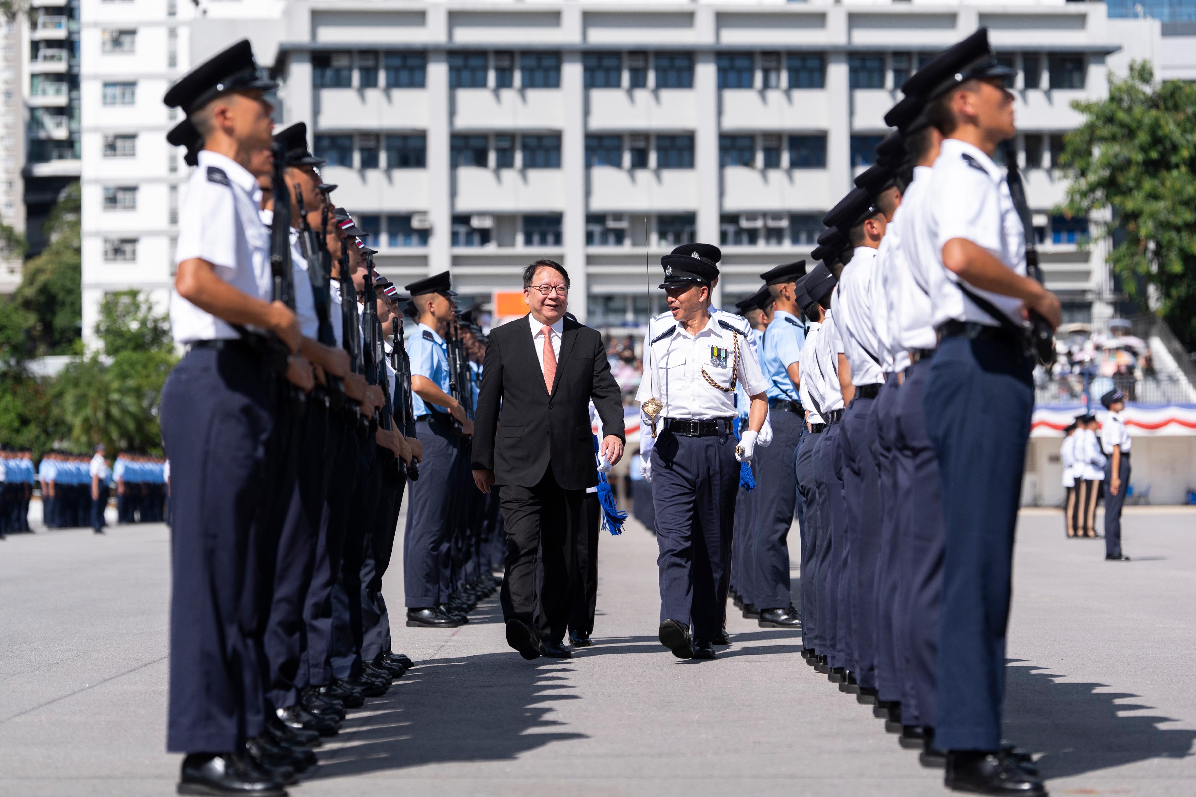 政務司司長陳國基今日（九月六日）為香港警察學院結業會操擔任檢閱官。