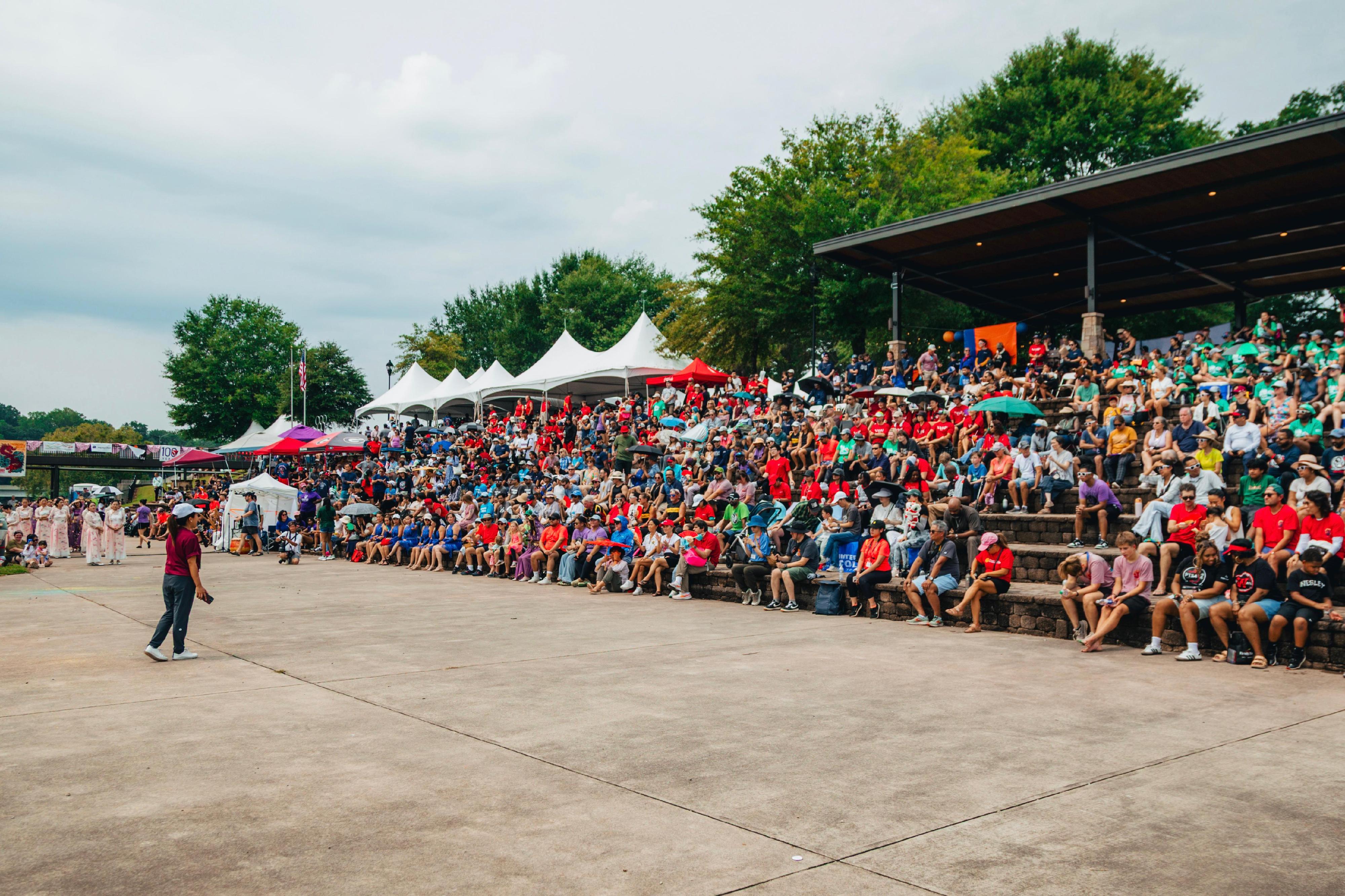 The Director of the Hong Kong Economic and Trade Office in New York, Ms Maisie Ho, officiates at the opening ceremony of the Atlanta Hong Kong Dragon Boat Festival at Lake Lanier Olympic Park on September 6 (Atlanta time).