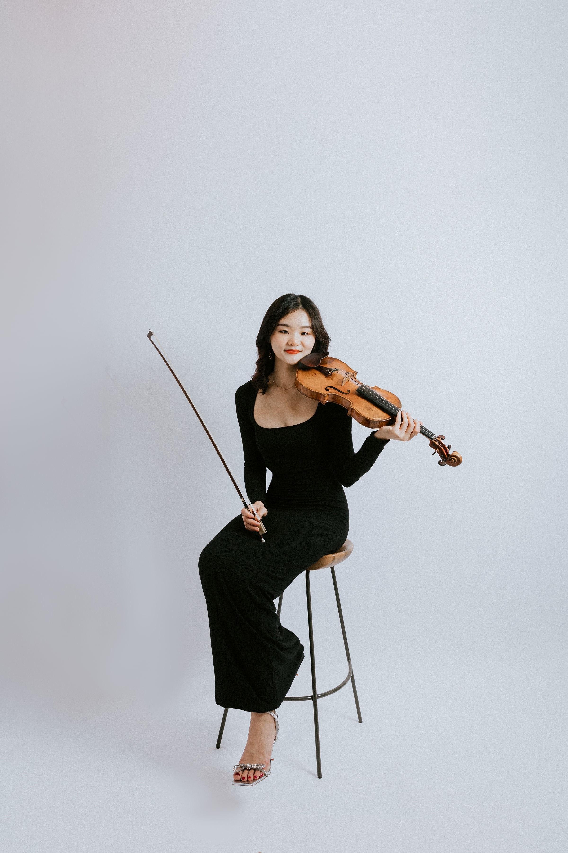 The Leisure and Cultural Services Department's "Hong Kong Artists" Series will present the Duo Recital by Aristo Sham (Piano) and Angela Chan (Violin) in November. Photo shows violinist Chan. (Photo source: Jenny Chou)