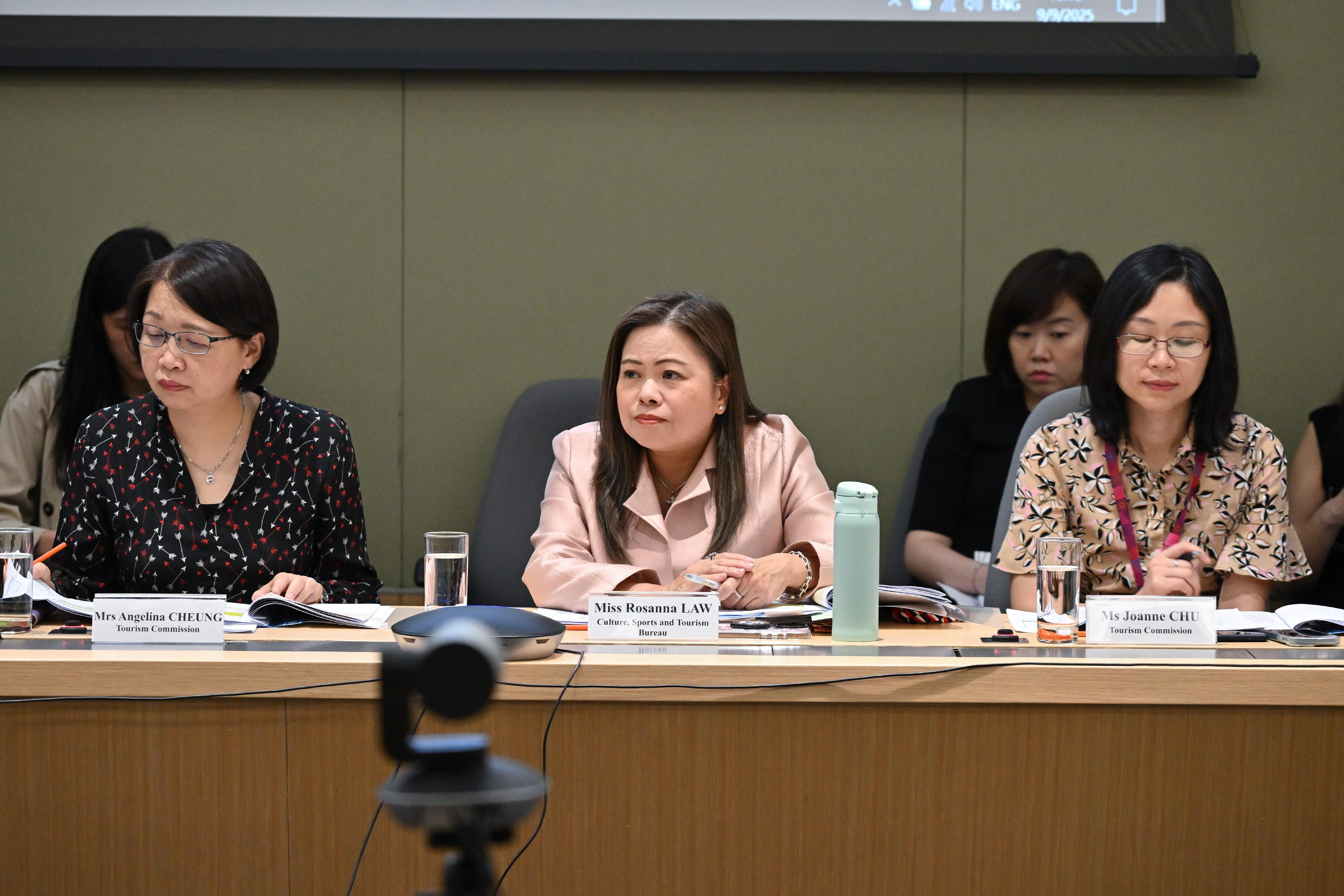 The Secretary for Culture, Sports and Tourism, Miss Rosanna Law (centre), chaired a meeting today (September 9) to co-ordinate the preparation for visitor arrivals to Hong Kong during the National Day Golden Week of the Mainland from October 1 to 8. Miss Law and the Commissioner for Tourism, Mrs Angelina Cheung (left), were briefed by representatives of various participating units on their relevant preparation work.