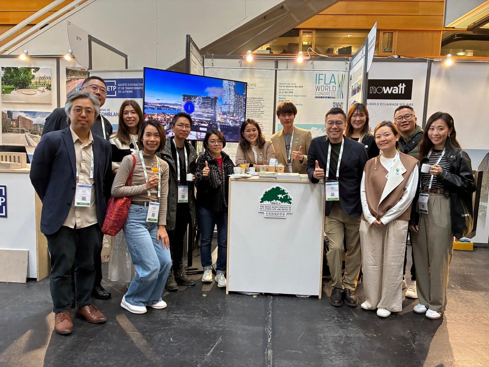 The Hong Kong Economic and Trade Office in Brussels supported the participation of the Hong Kong Institute of Landscape Architects (HKILA) in the 61st World Congress of the International Federation of Landscape Architects (IFLA) taking place in Nantes, France, from September 10 to 12 (Nantes time). Photo shows the President of the HKILA, Mr Paul Chan (fifth right), and other landscape architects from Hong Kong at the HKILA exhibition booth in the venue of the 61st IFLA World Congress.  