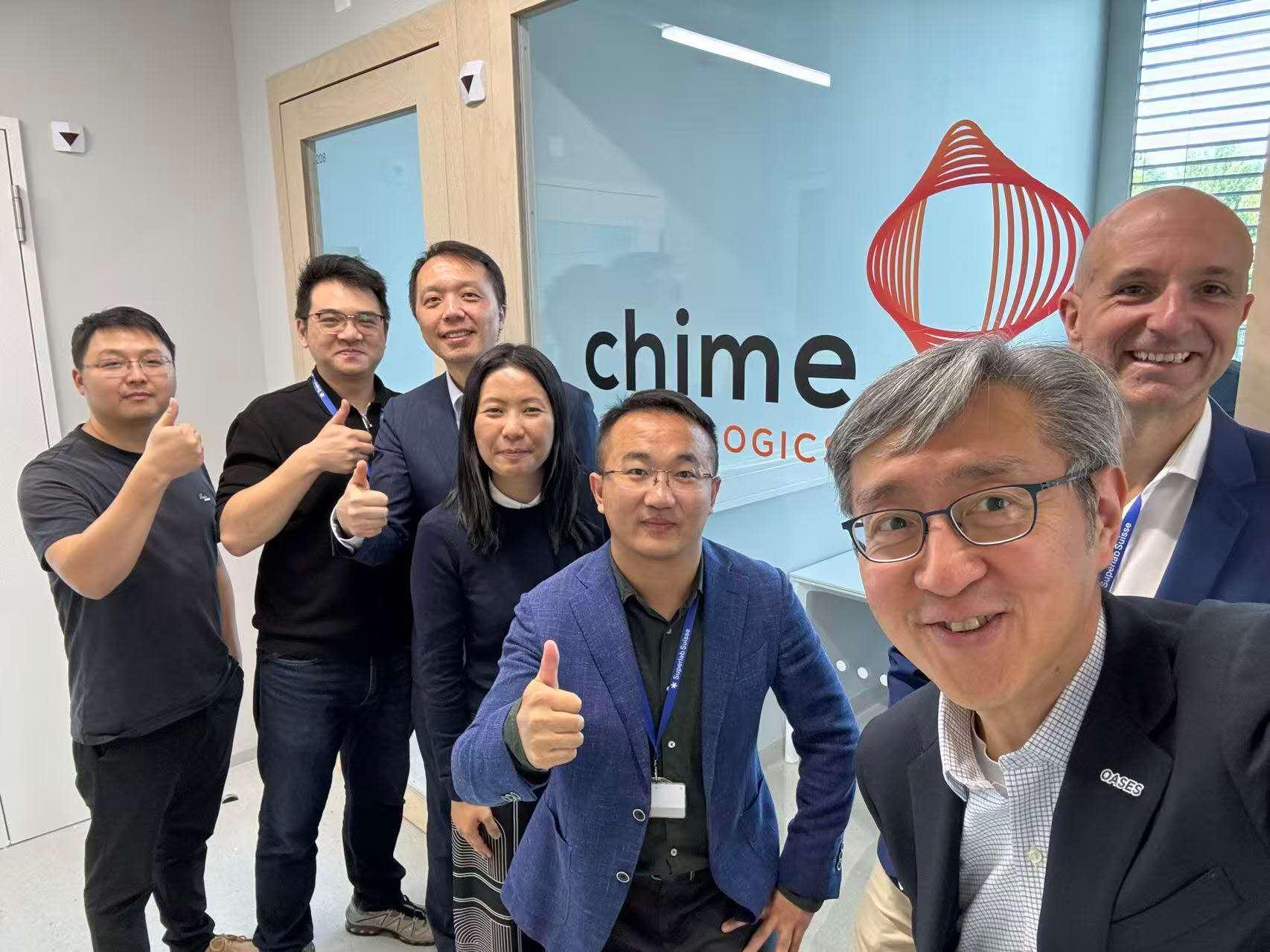 The Director-General of the Office for Attracting Strategic Enterprises (OASES), Mr Peter Yan, concluded his visit to Switzerland on September 17. Photo shows Mr Yan (second right), the Executive Director, Mr Bryan Peng (third left), and the Chief Manager (Life and Health Technology) of OASES, Dr Maggie Lo (fourth left), with the representatives of an enterprise in life and health technology sector in Switzerland.