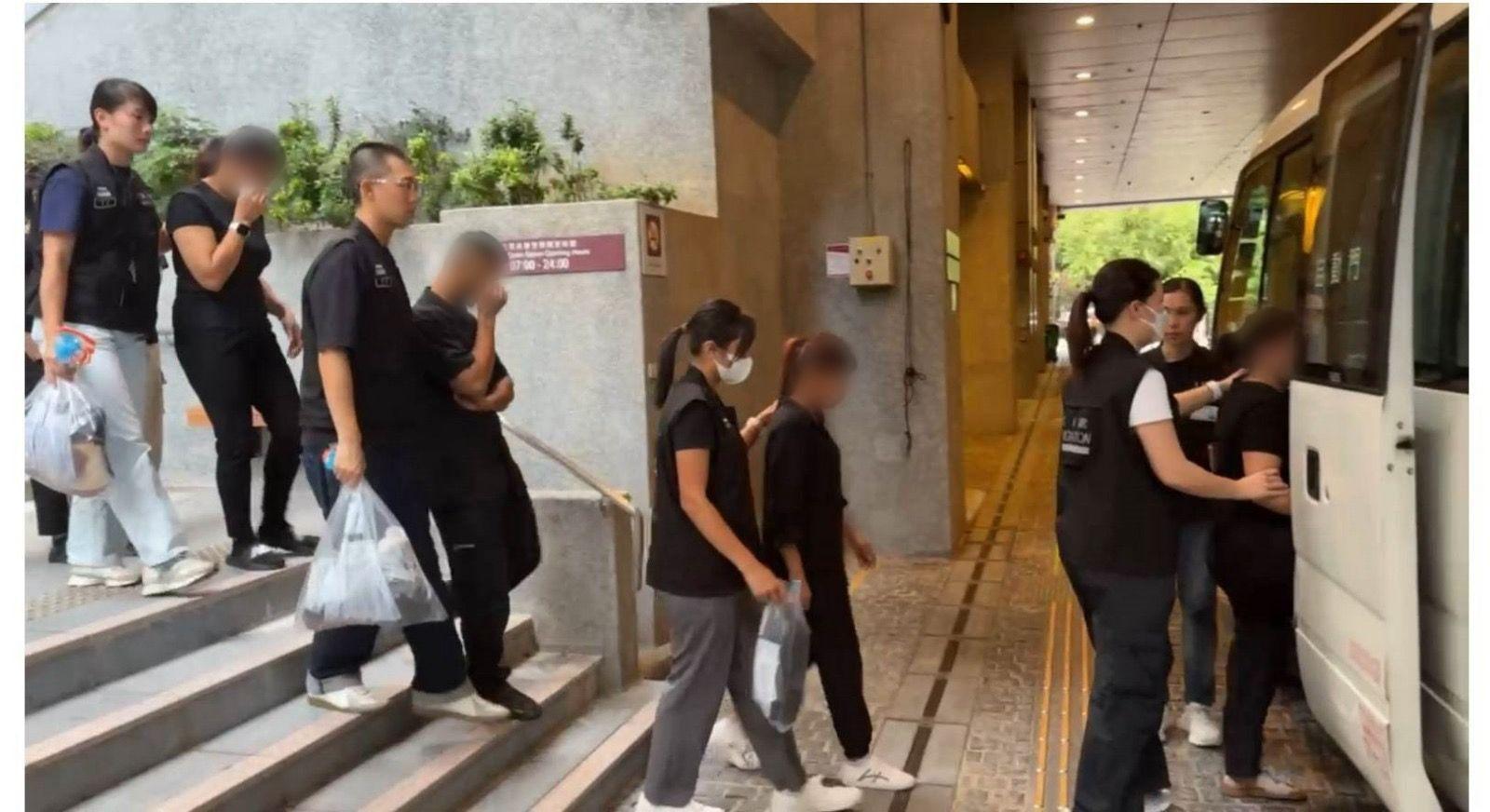 The Immigration Department mounted a series of territory-wide anti-illegal worker operations codenamed "Lightshadow" and "Twilight", and a joint operation with the Hong Kong Police Force codenamed "Powerplayer", for four consecutive days from September 15 to yesterday (September 18). Photo shows suspected illegal workers arrested during an operation.