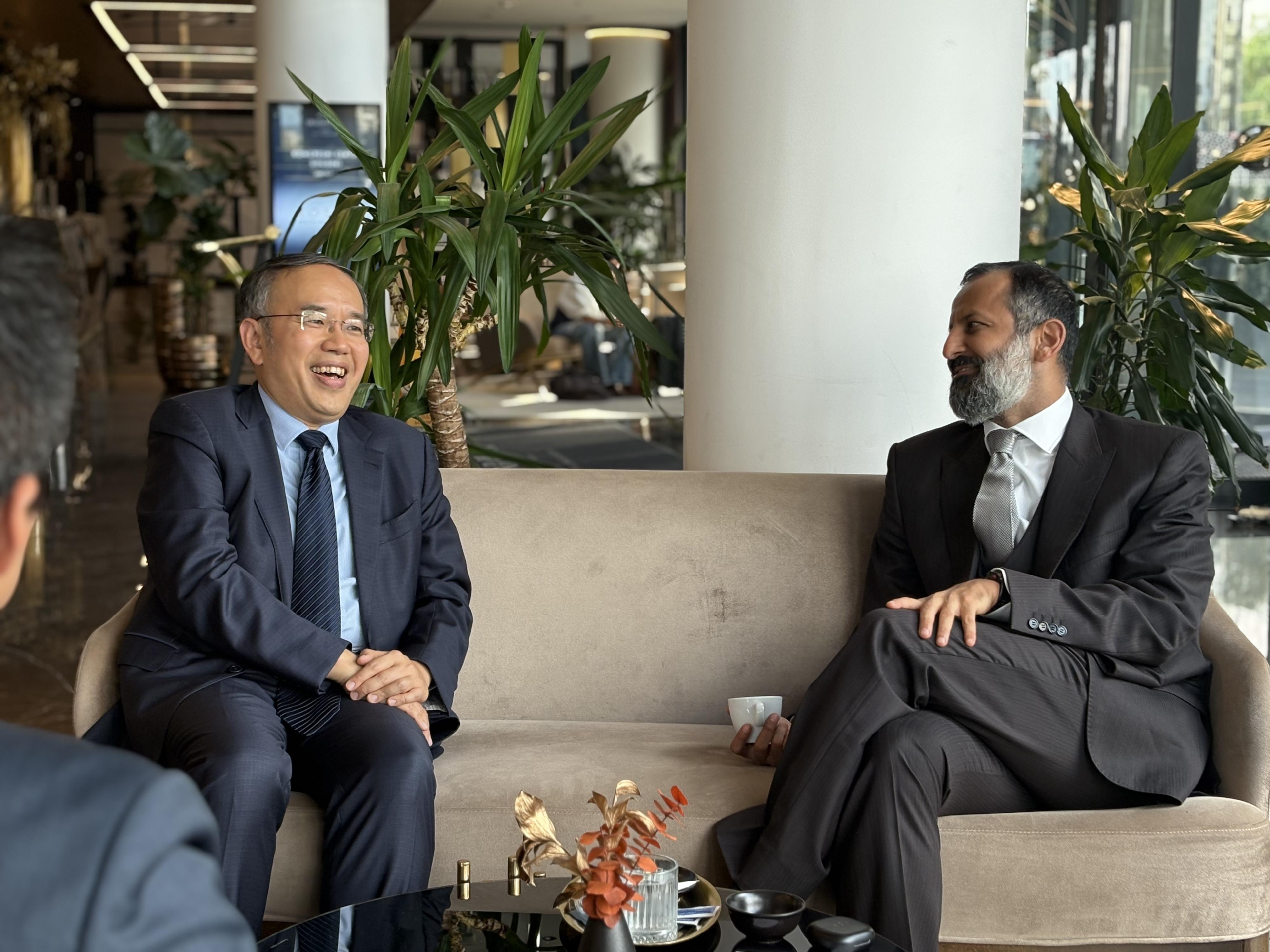 The Secretary for Financial Services and the Treasury, Mr Christopher Hui (left), meets with the Chairman of the Capital Market Authority of Saudi Arabia, Mr Mohammed bin Abdullah Elkuwaiz (right), in Ljubljana, Slovenia, on September 22 (Ljubljana time).
