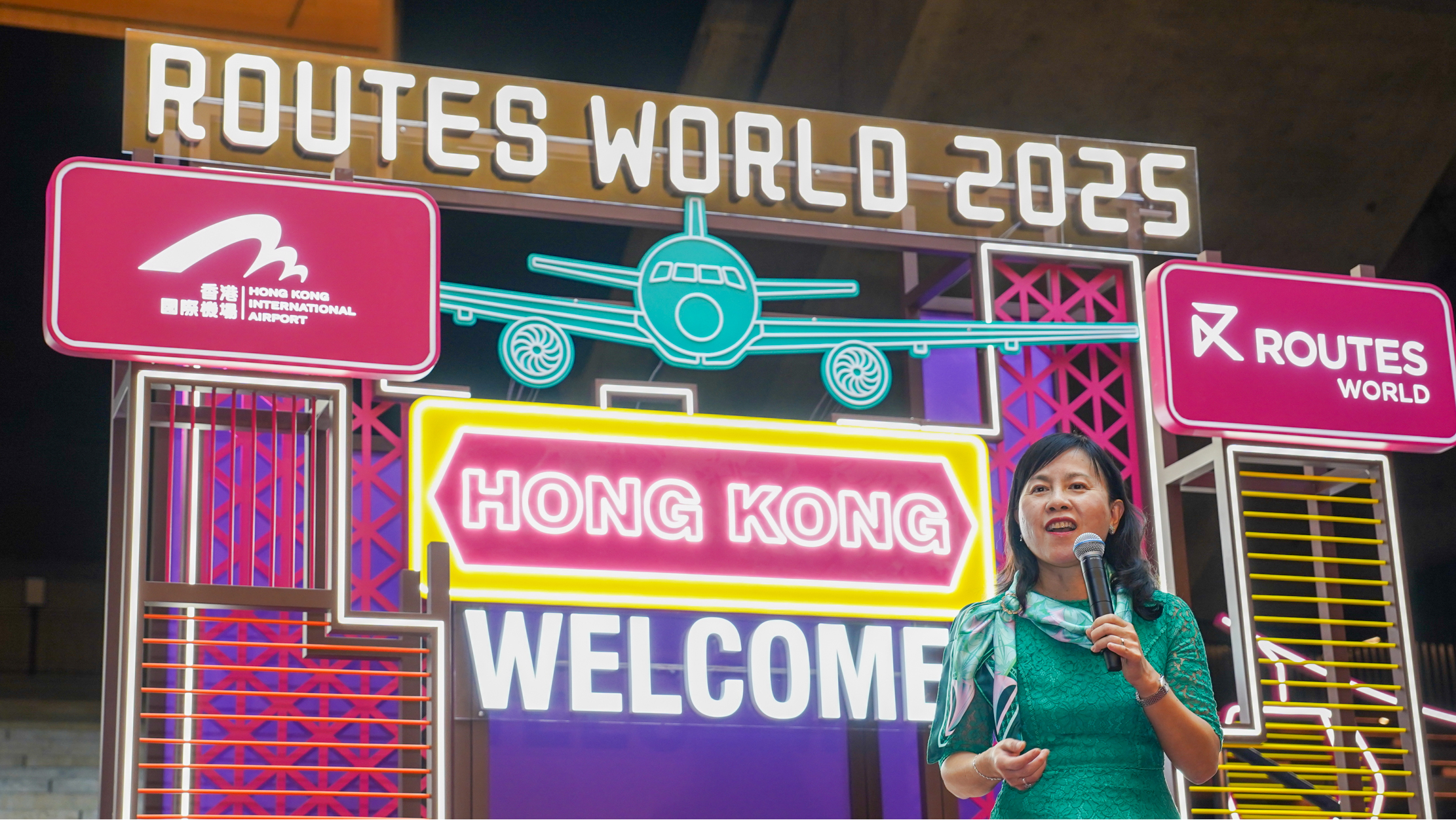 The Secretary for Transport and Logistics, Ms Mable Chan, speaks at the Routes World 2025 Host Party held in M+ Museum tonight (September 26).
