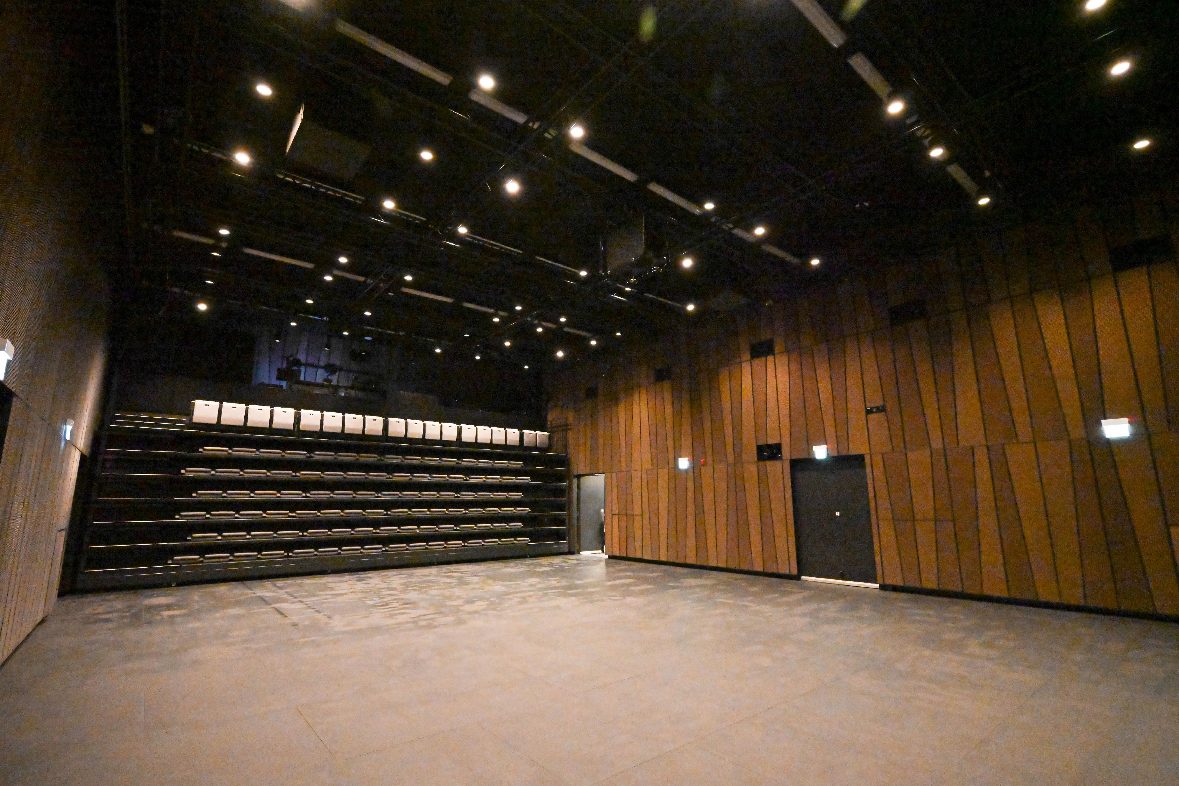The East Kowloon Cultural Centre (EKCC) will be in full operation from November and present the EKCC Opening Season programmes from November to February, 2026. As a new and world-class performance venue, the EKCC is the first venue under the Leisure and Cultural Services Department committed to advocating the integration of arts and technology, as well as a flagship performance venue for long-running performances. Photo shows one of the performing facilities at the EKCC, The Beats.