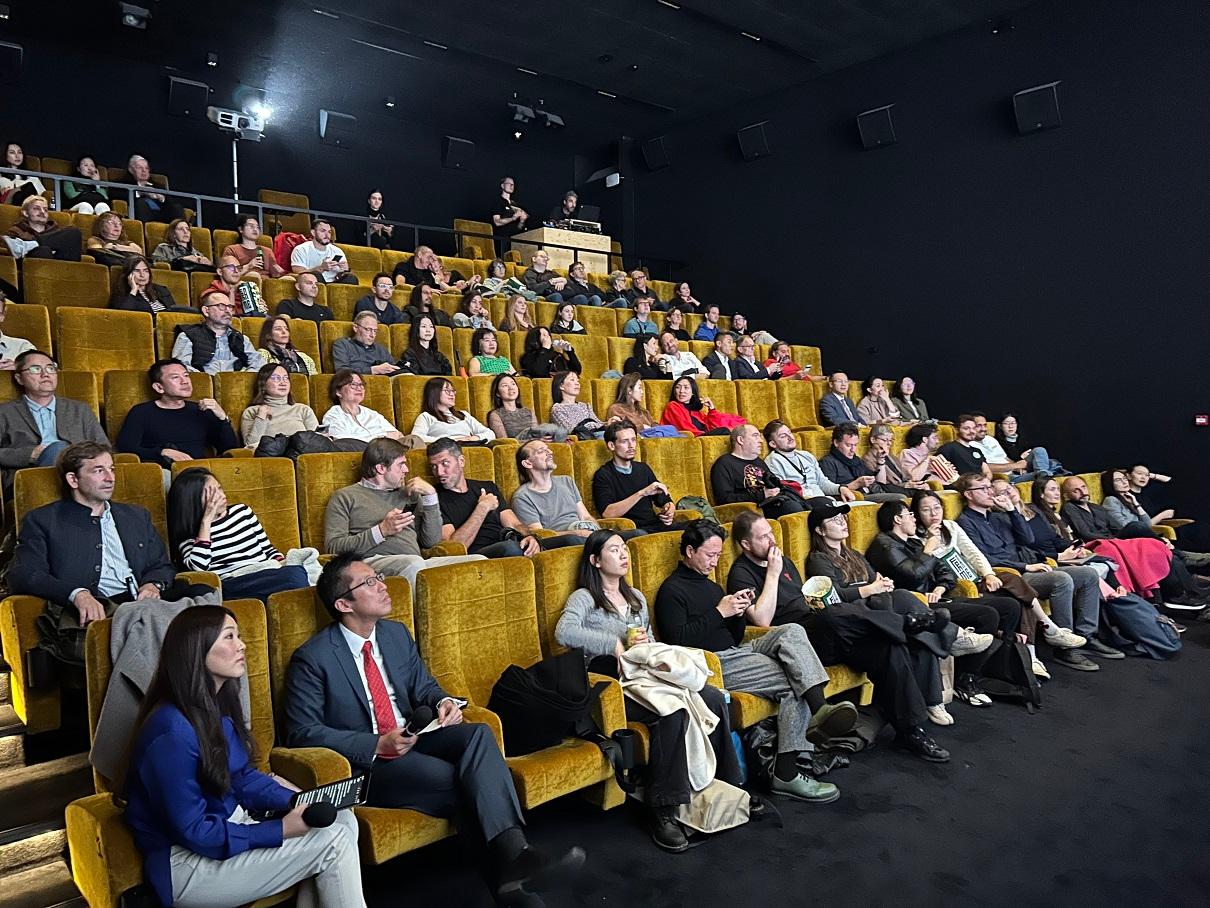 The Hong Kong Economic and Trade Office, Berlin is supporting and presenting two Hong Kong film productions at the 21st Zurich Film Festival being held from September 25 to October 5 (Zurich time). Photo shows the audience at the screening of the Hong Kong film "Sons of the Neon Night" at the Zurich Film Festival on September 26.