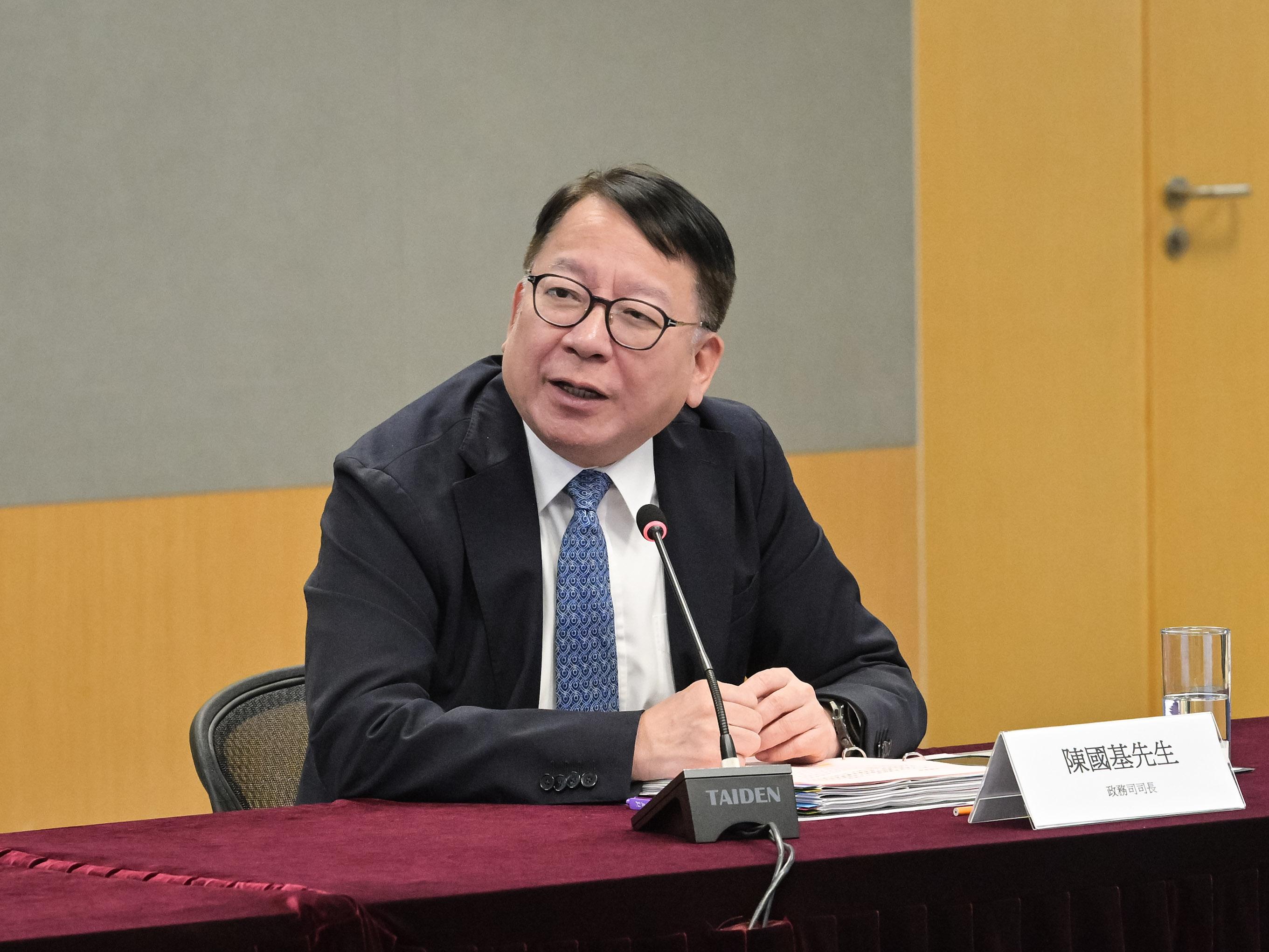 第十五屆全國運動會香港特別行政區賽區籌備委員會今日（十月六日）舉行會議。圖示籌委會主席兼政務司司長陳國基在會議上發言。