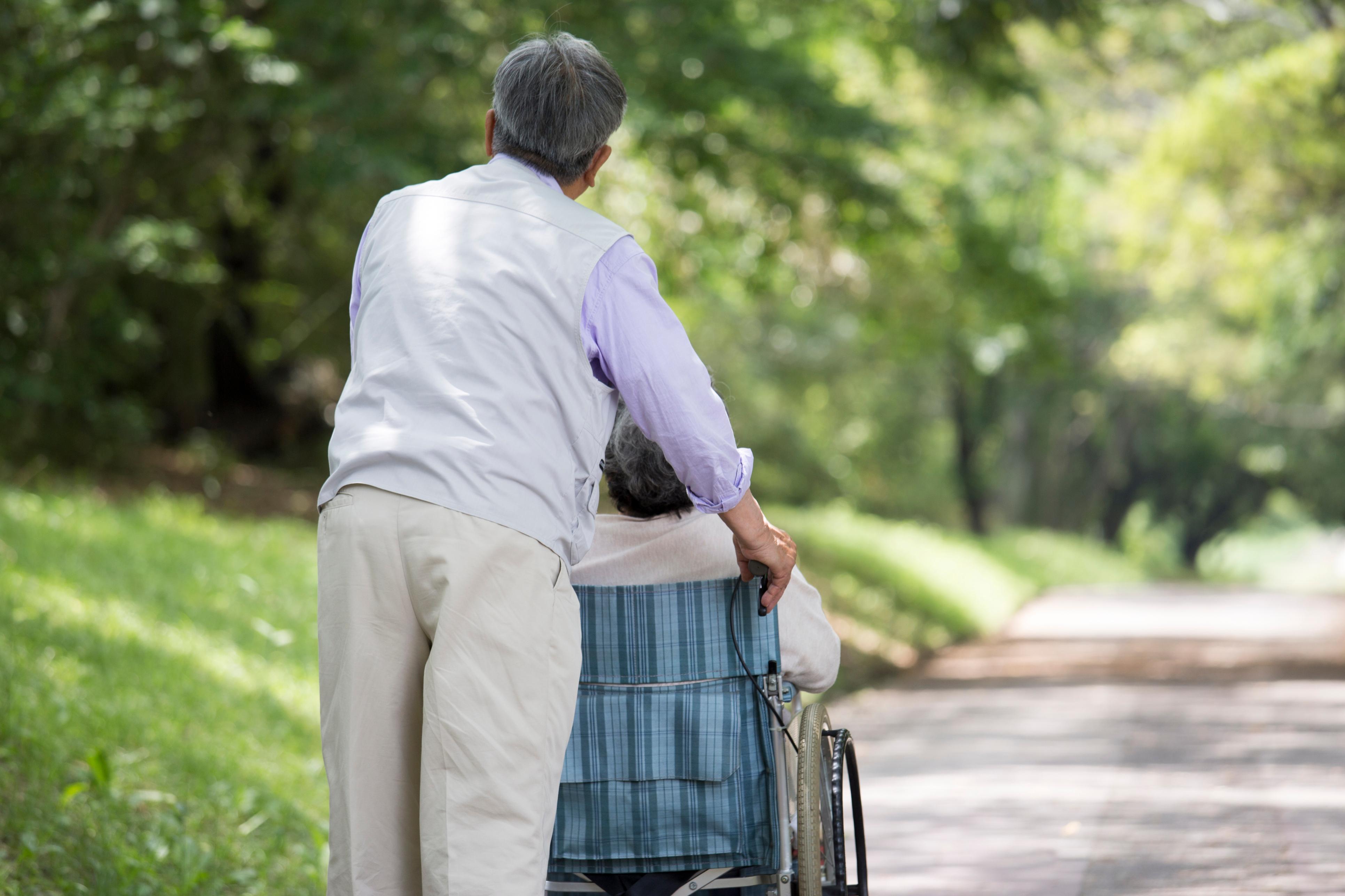 The Ombudsman, Mr Jack Chan, today (October 9) announced the results of a direct investigation operation into respite services for supporting carers of elderly persons and persons with disabilities.