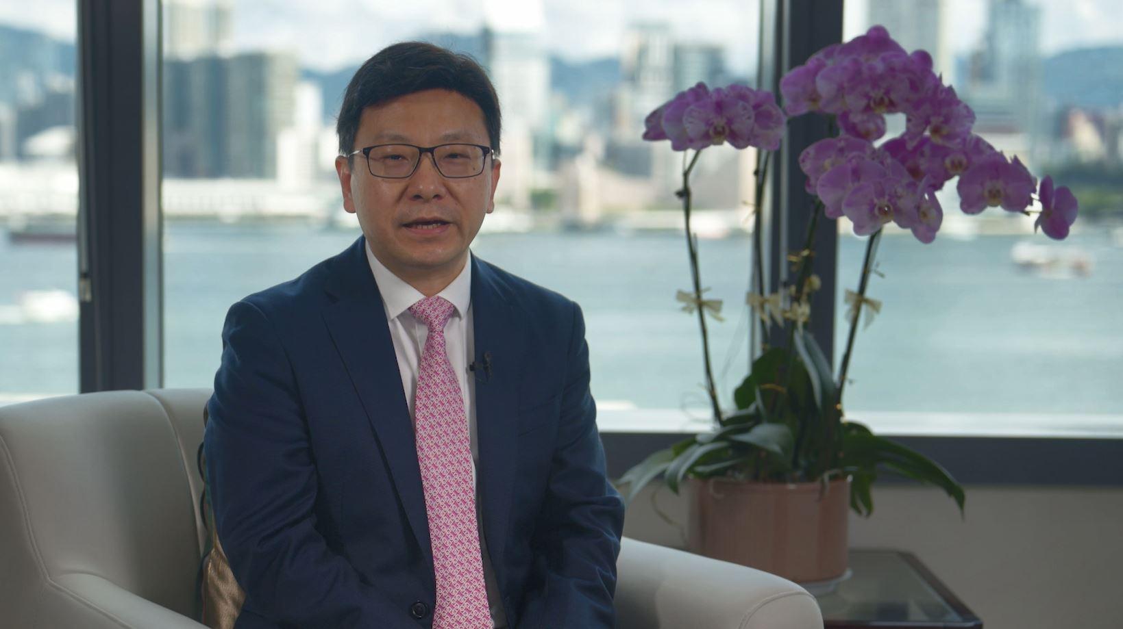 The Labour and Welfare Bureau organised the "Caring Employer" Medal Presentation Ceremony 2025 today (October 10). Photo shows the Secretary for Labour and Welfare, Mr Chris Sun, delivering a video speech at the ceremony.

