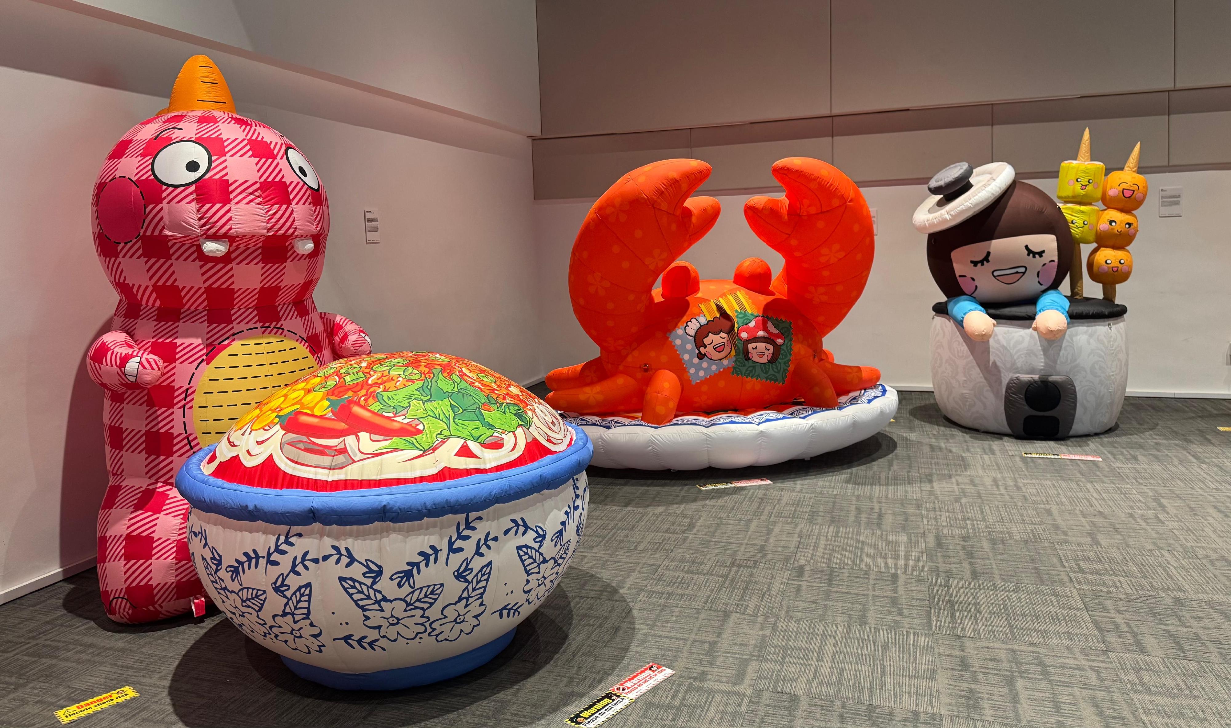 香港駐新加坡經濟貿易辦事處（駐新加坡經貿辦）與香港知名創作品牌Chocolate Rain於今日（十月二十三日）至十月二十六日，共同在新加坡新協立綜合設施舉辦社區藝術展。這場繽紛多彩的展覽歡迎不同藝術愛好者參觀，藉此促進香港與新加坡之間的文化交流。