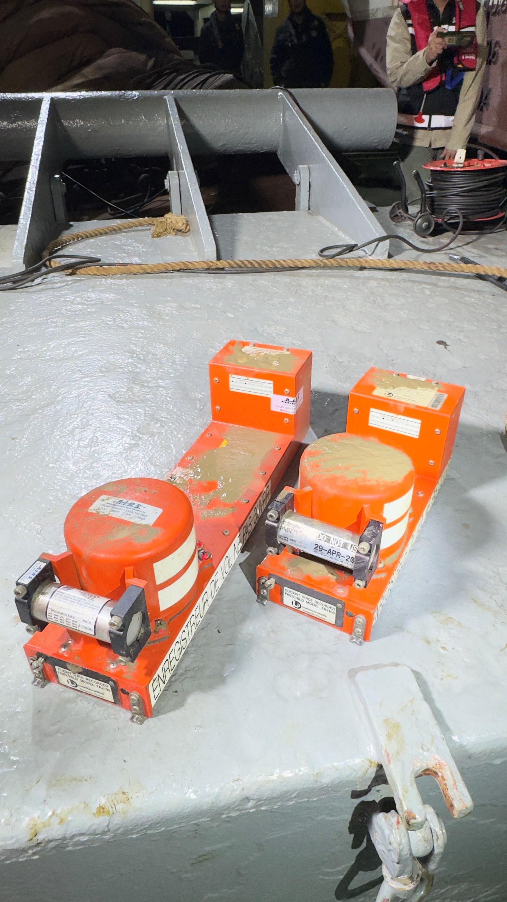 The Air Accident Investigation Authority is conducting an in-depth investigation into an accident involving a B744 cargo aircraft arriving in Hong Kong, which deviated from the North Runway of Hong Kong International Airport after landing and ditched into the sea on October 20. Photo shows the Flight Data Recorder and the Cockpit Voice Recorder, commonly known as the "black boxes", retrieved from the aircraft wreckage.