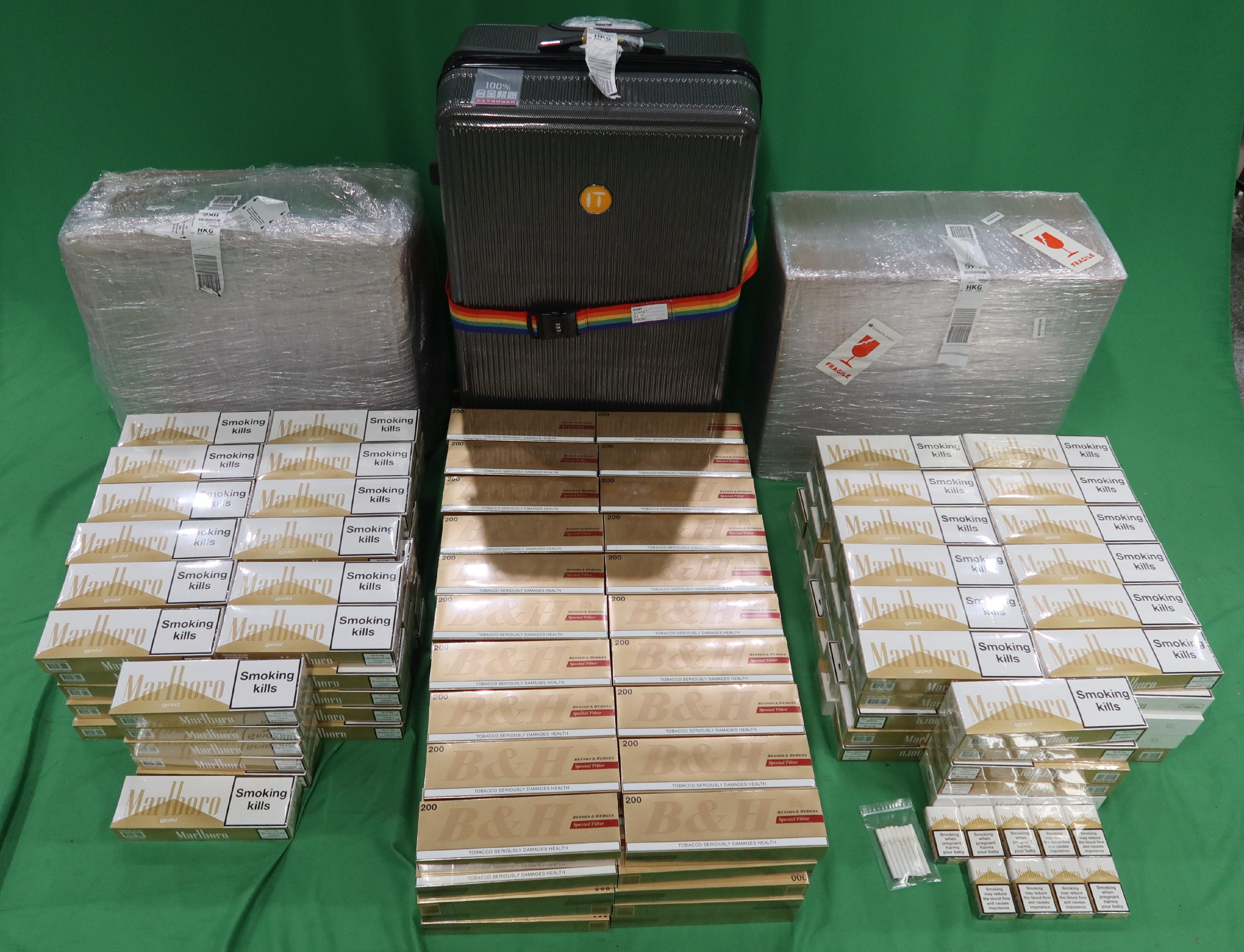 A 32-year-old incoming male passenger was sentenced to four months' imprisonment and fined $1,500 by the West Kowloon Magistrates' Courts today (October 30) for possessing duty-not-paid cigarettes and failing to declare them to Customs officers, in contravention of the Dutiable Commodities Ordinance. Photo shows the duty-not-paid cigarettes seized.