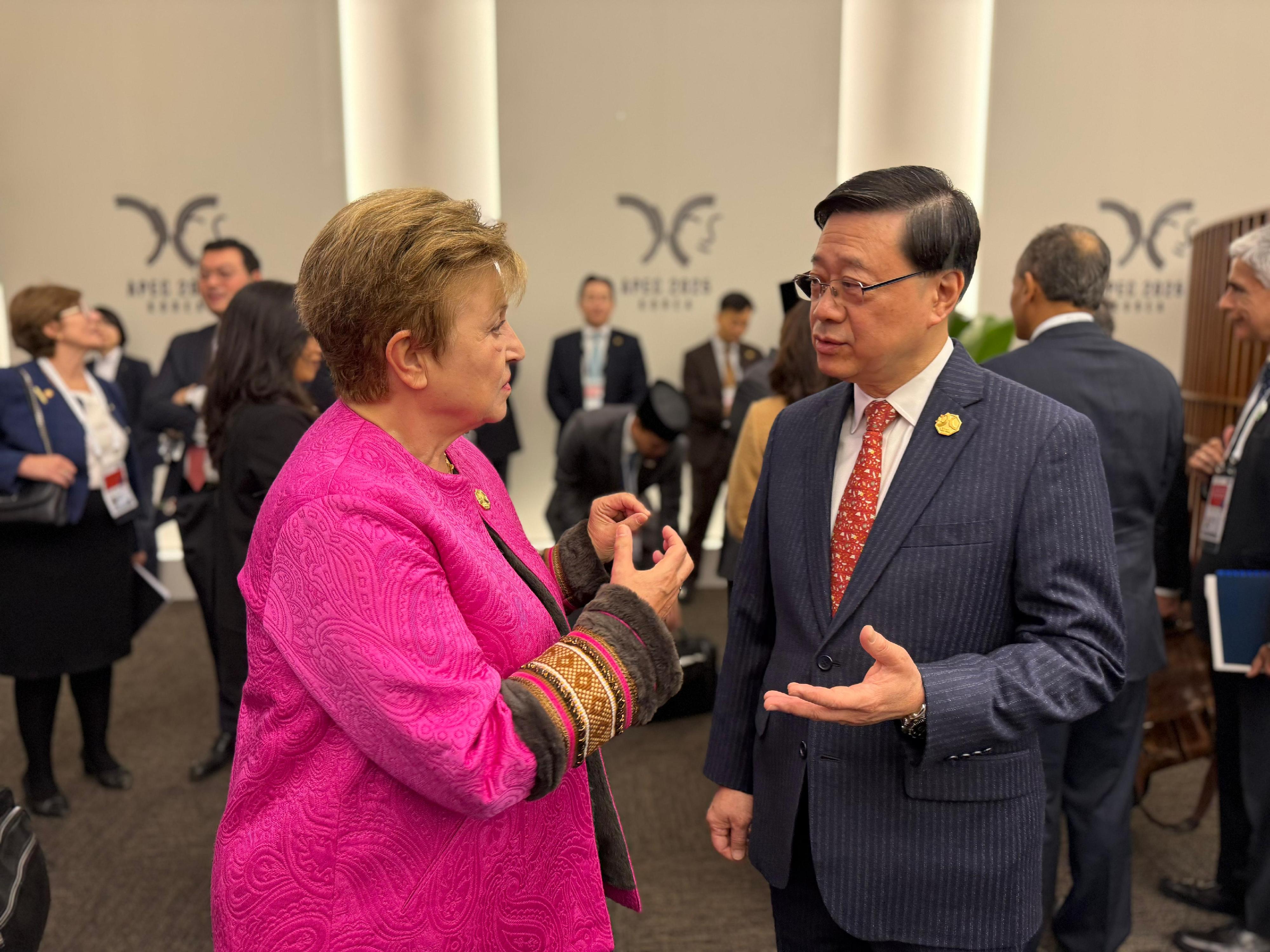 The Chief Executive, Mr John Lee, attended the Asia-Pacific Economic Cooperation Economic Leaders' Informal Dialogue with Guests in Gyeongju, Korea, today (October 31). Photo shows Mr Lee (right) with the Managing Director of the International Monetary Fund, Ms Kristalina Georgieva (left).