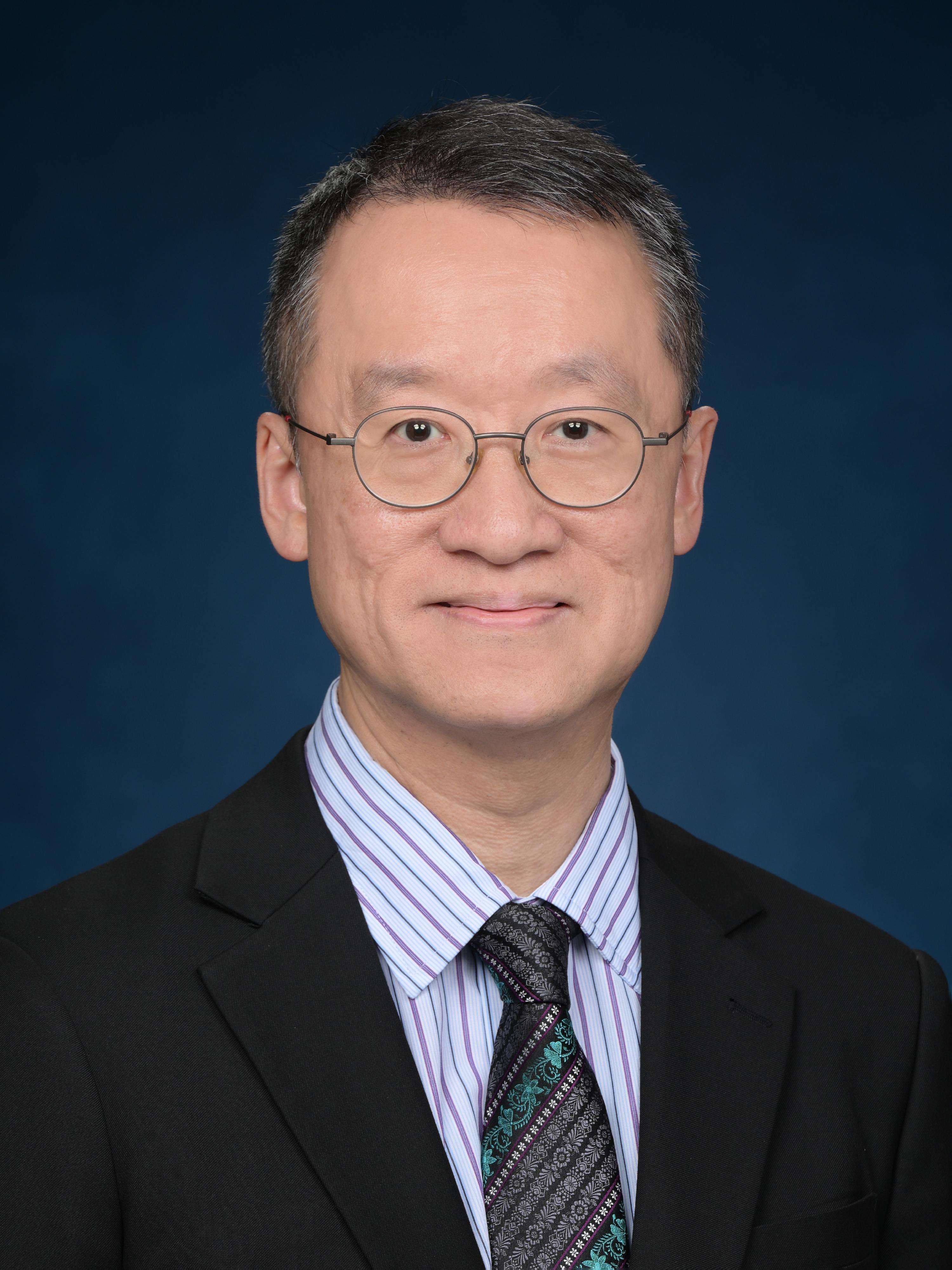 財經事務及庫務局副秘書長(庫務)陸嘉健將於十一月六日出任土地註冊處處長。