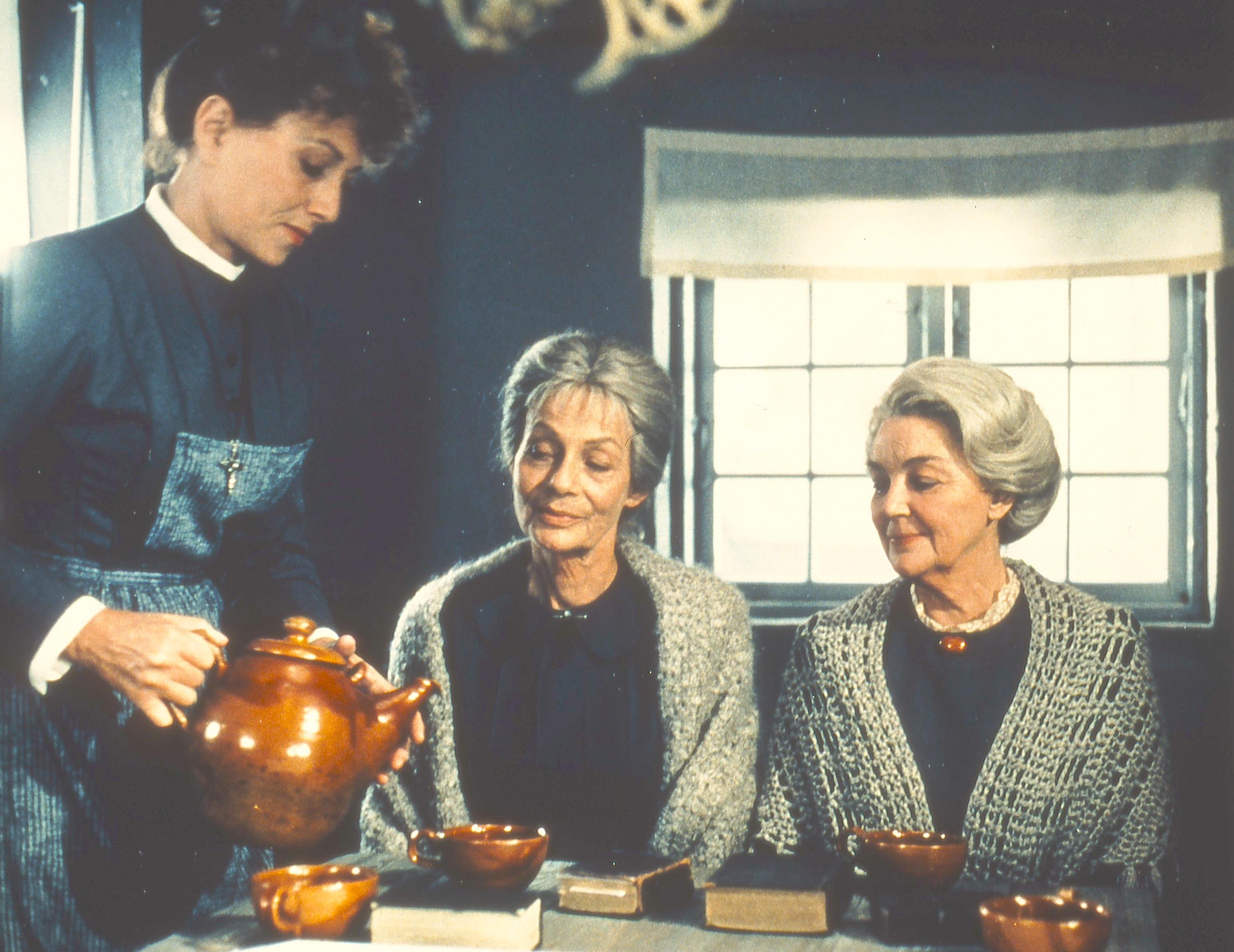 The Film Programmes Office of the Leisure and Cultural Services Department will present the programme "Food for Thought - A Cinematic Feast" from December 6, 2025 to January 18, 2026, screening cinematic works centred on food at the Hong Kong Film Archive, the East Kowloon Cultural Centre and K11 Art House, for audiences to enjoy the tastes of life in films. Photo shows a film still of "Babette's Feast" (1987).