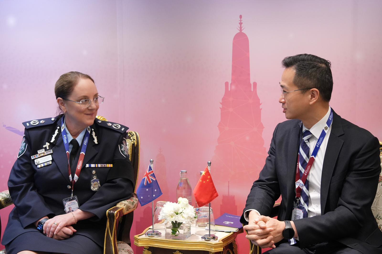 The Hong Kong Police Force (HKPF) attended the 43rd ASEAN Chiefs of Police Conference for the first time in Bangkok, Thailand, from November 3 to 6, as part of the delegation led by the Ministry of Public Security of the People's Republic of China. Photo shows the Director of Crime and Security, Mr Chan Tung (right) and the Deputy Commissioner of the Australian Federal Police, Ms Lesa Gale (left), at a bilateral meeting.