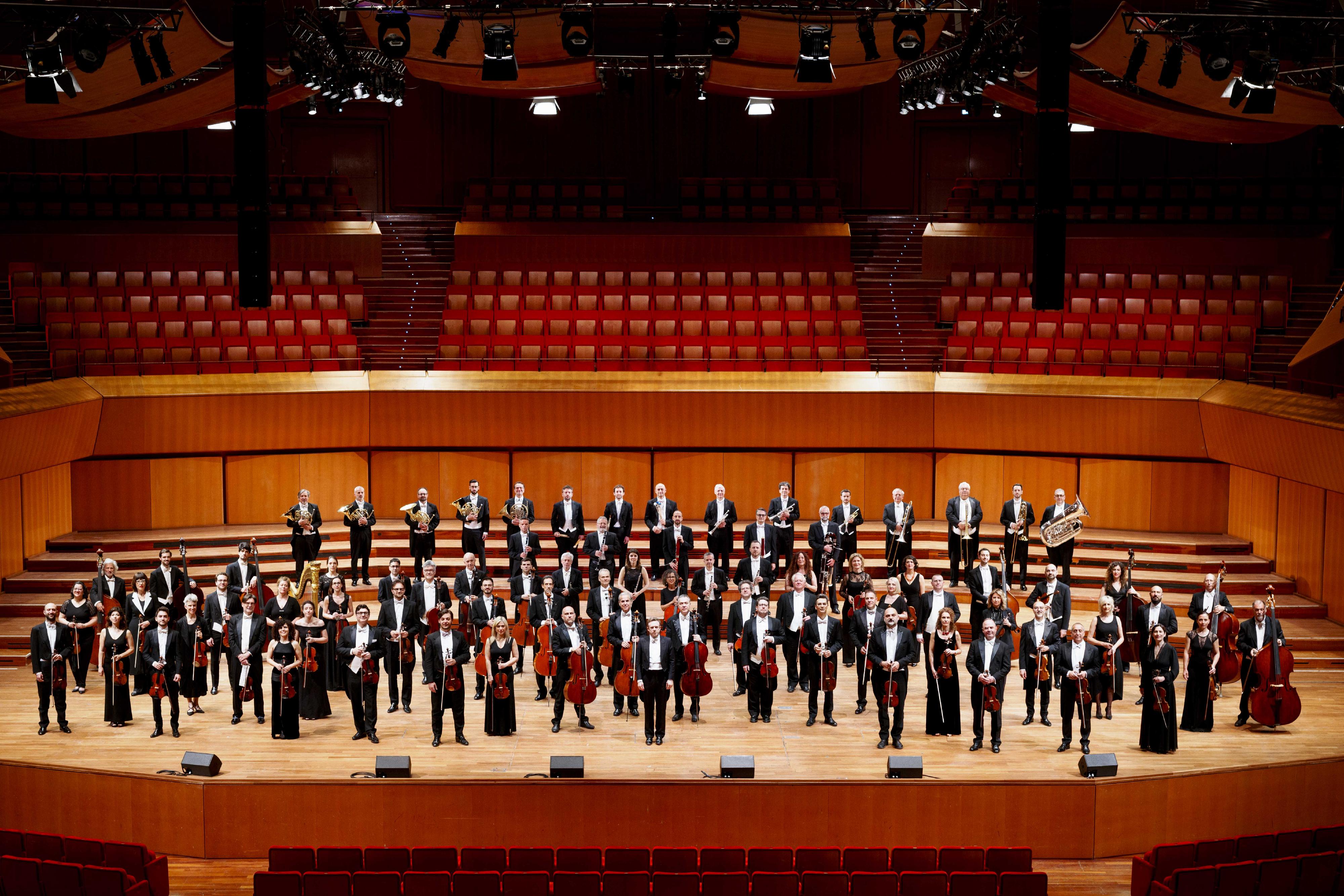 The Leisure and Cultural Services Department's Great Music 2025 will present concerts by the Orchestra dell'Accademia Nazionale di Santa Cecilia - Roma in November. Photo shows the Orchestra dell'Accademia Nazionale di Santa Cecilia - Roma. (Source of photo: Accademia di Santa Cecilia/MUSA)