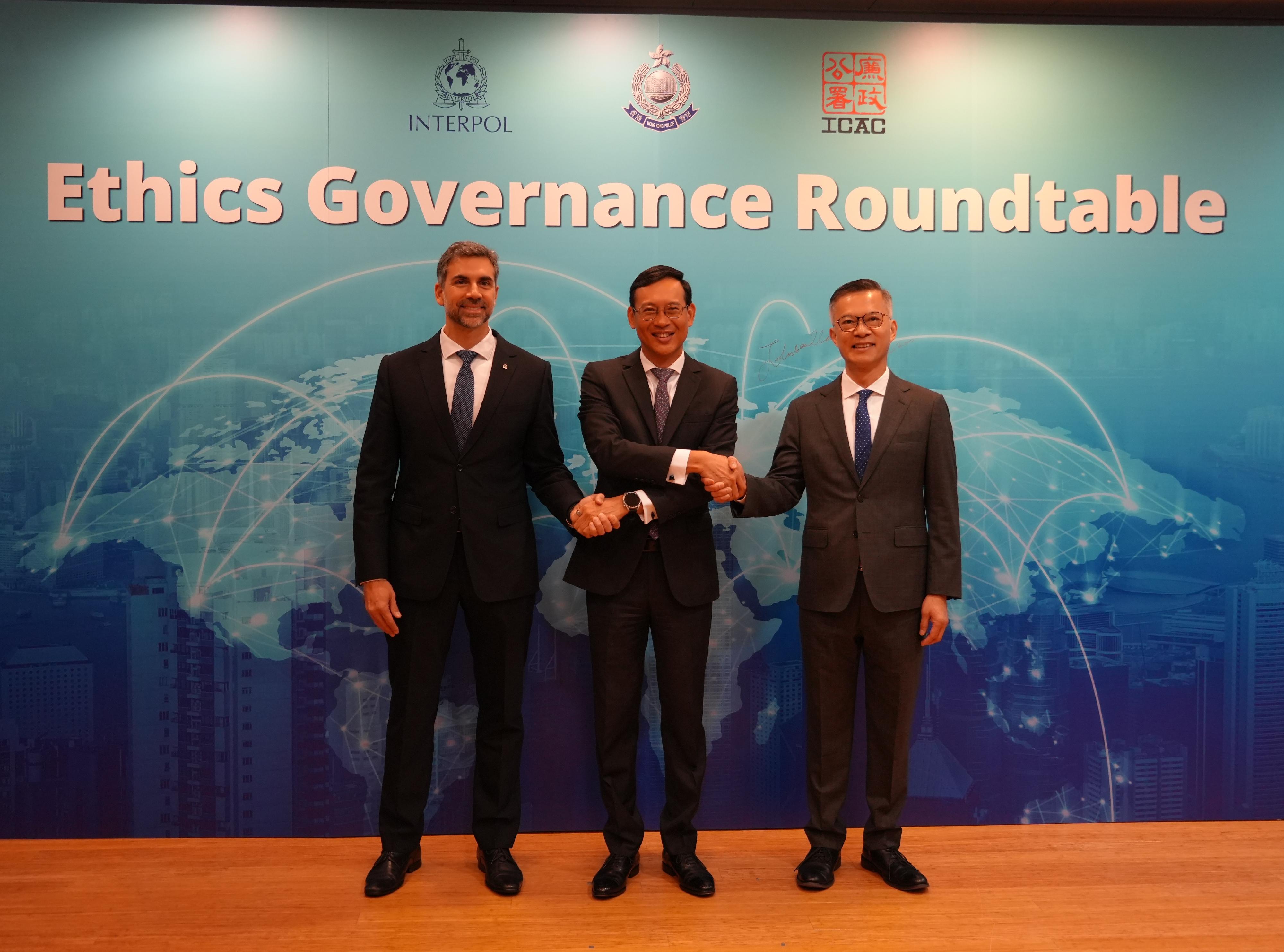 The Hong Kong Police Force held its inaugural Ethics Governance Roundtable in Hong Kong today (November 12). Photo shows Deputy Commissioner of Police (Management), Mr Chan Joon-sun (centre), the Director of the Office of Internal Oversight of INTERPOL, Mr Eugênio Ricas (left), and the Deputy Commissioner and Head of Operations of Independent Commission Against Corruption, Mr Yau Shu-chun (right), at the meeting.