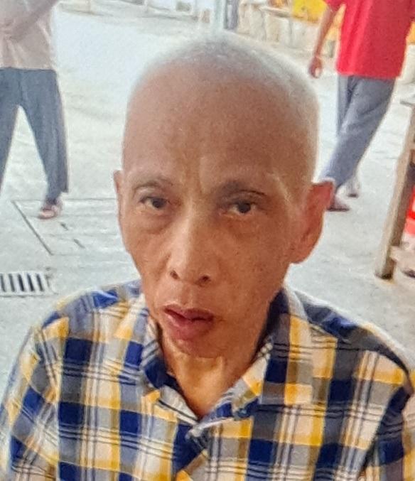 Mow Chun-hung, aged 67, is about 1.6 metres tall, 48 kilograms in weight and of thin build.