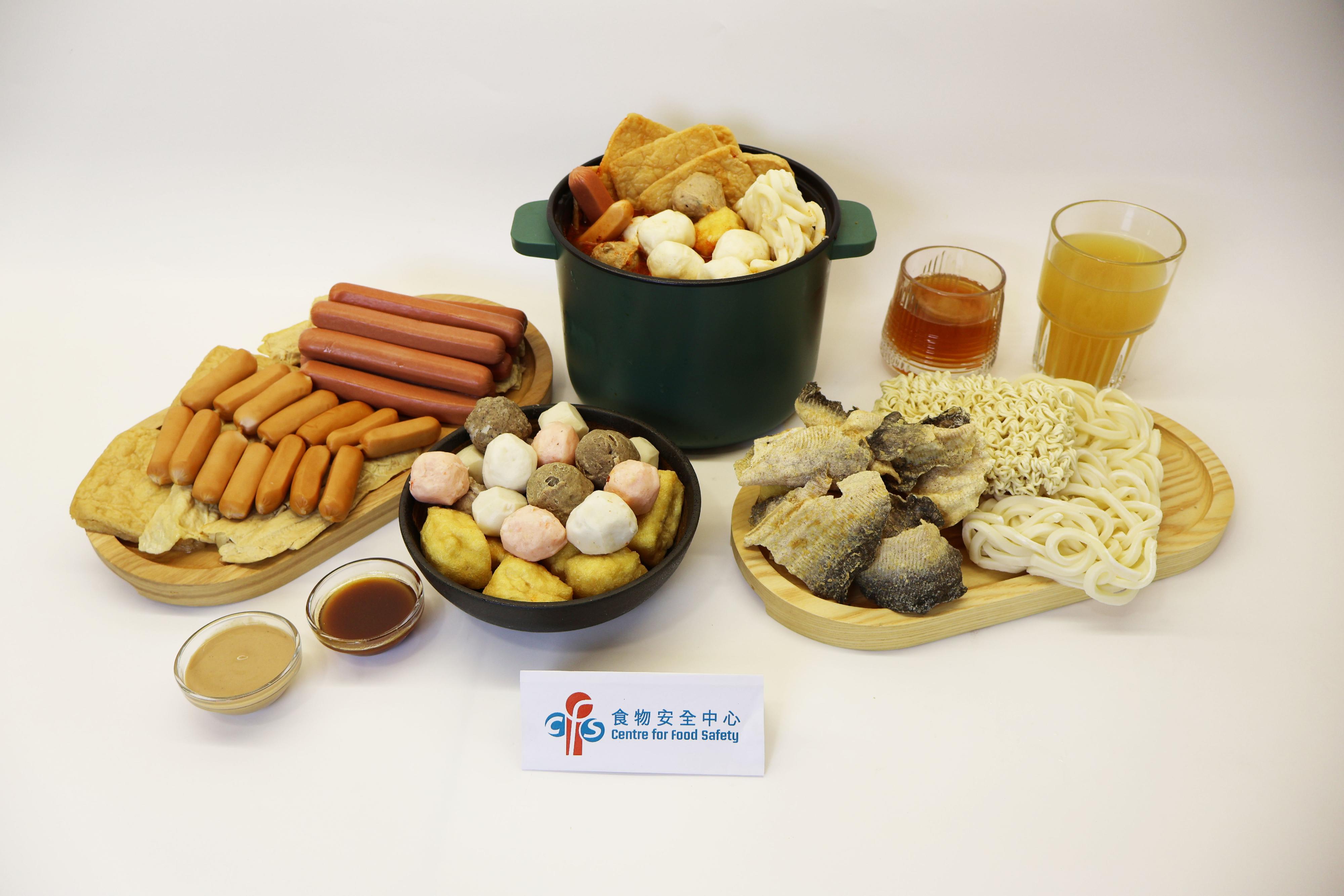 The Centre for Food Safety of the Food and Environmental Hygiene Department today (December 8) announced the test results of the surveillance project on hot pot cuisine. The test results of 345 samples collected were satisfactory.