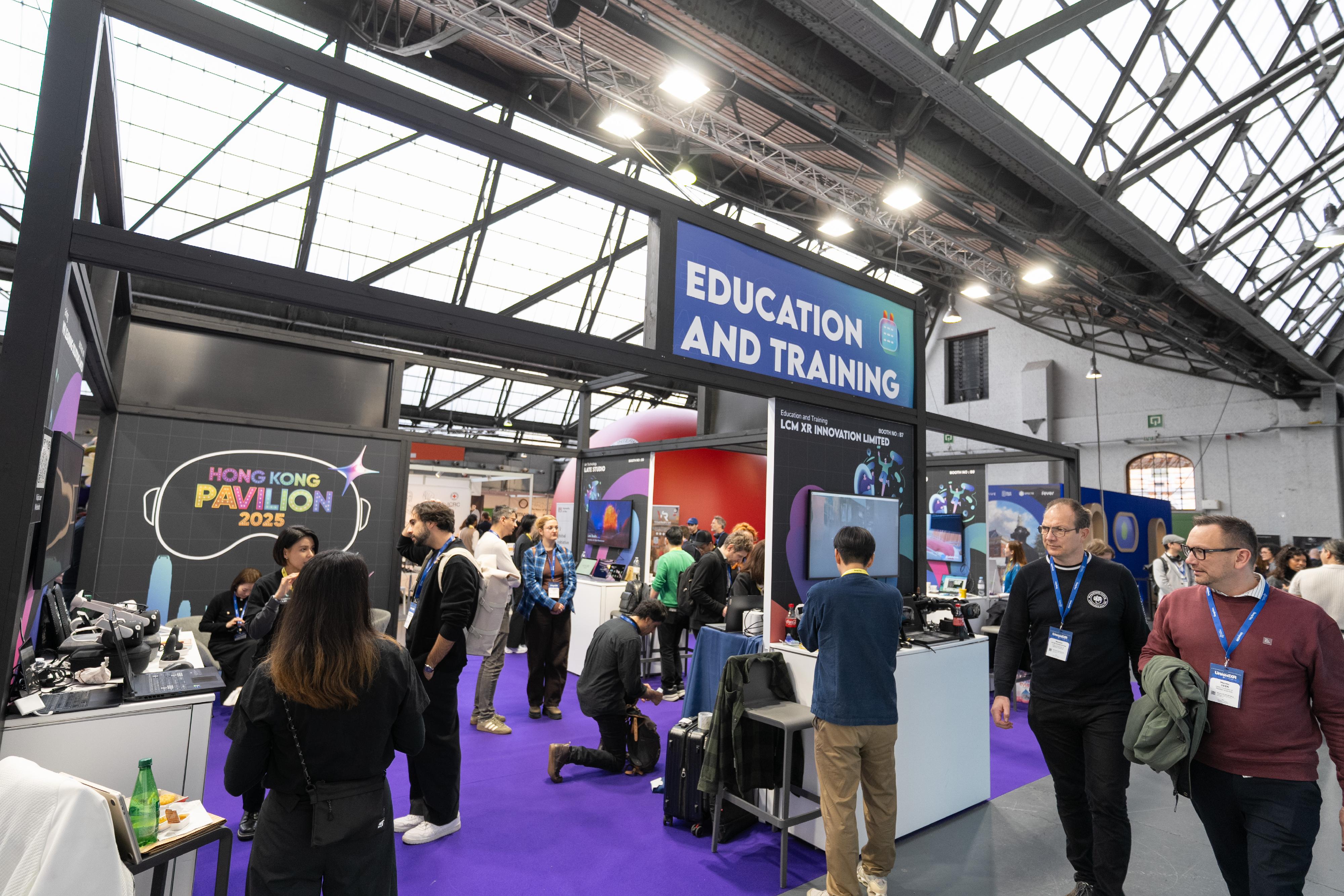 The Cultural and Creative Industries Development Agency (CCIDA) under the Culture, Sports and Tourism Bureau led an industry delegation to participate in UnitedXR Europe 2025 in Brussels, Belgium, from December 8 to 10 (Brussels time). Photo shows the Hong Kong Pavilion sponsored by CCIDA at UnitedXR Europe 2025.