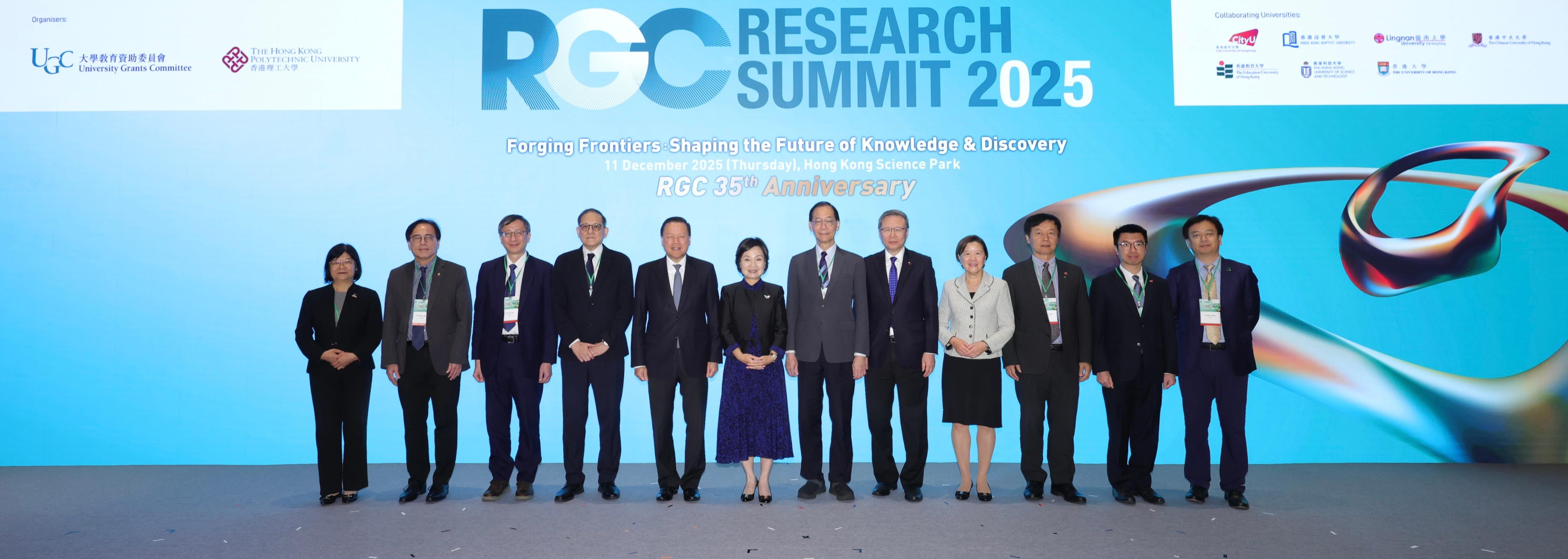The Research Grants Council held its inaugural Research Summit today (December 11). Photo shows the Secretary for Education, Dr Choi Yuk-lin (sixth left); the Chairman of the Research Grants Council, Professor Timothy W. Tong (sixth right); the Chairman of the University Grants Committee, Mr Tim Lui (fifth left); the Secretary-General of the University Grants Committee, Professor James Tang (fourth left); the Provost of Hong Kong Baptist University, Professor Martin Wong (second left); the President of Lingnan University, Professor Joe Qin (third right); the Pro-Vice-Chancellor and Vice-President (Research) of the Chinese University of Hong Kong, Professor Sham Mai-har (first left); the President of the Education University of Hong Kong, Professor John Lee (third left); the President of the Hong Kong Polytechnic University, Professor Teng Jinguang (fifth right); the President of the Hong Kong University of Science and Technology, Professor Nancy Ip (fourth right); the Vice-President and Pro-Vice-Chancellor of the University of Hong Kong, Professor Max Shen (first right); and the Vice-President (Research) of City University of Hong Kong, Professor Anderson Shum (second right), at the event.