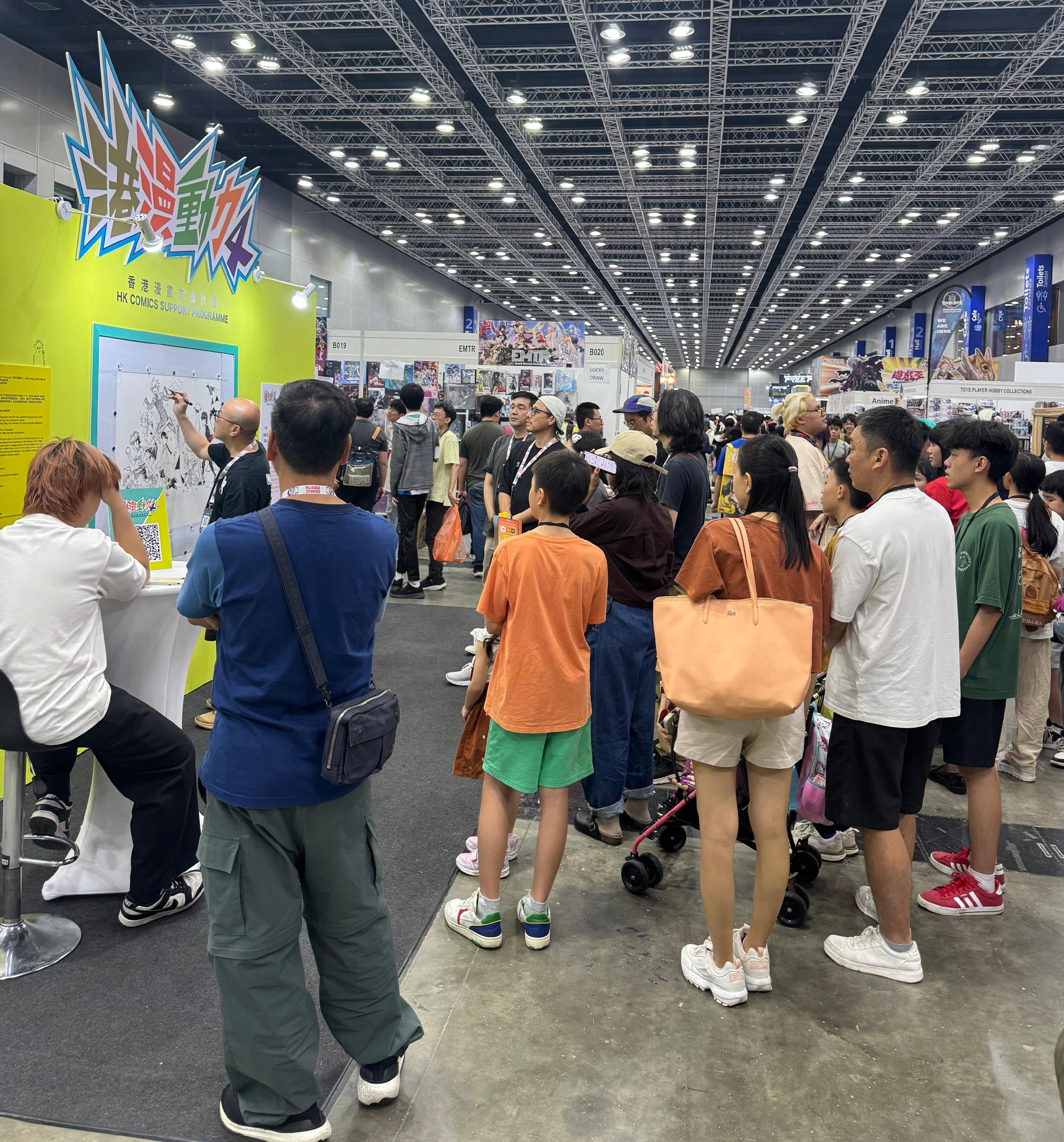 The Cultural and Creative Industries Development Agency under the Culture, Sports and Tourism Bureau sponsored the participation of selected original Hong Kong comic works under the fourth edition of the Hong Kong Comics Support Programme at the Comic Fiesta 2025 which took place on December 20 and 21 in Kuala Lumpur, Malaysia. Photo shows an author of Hong Kong comic works at a drawing session.