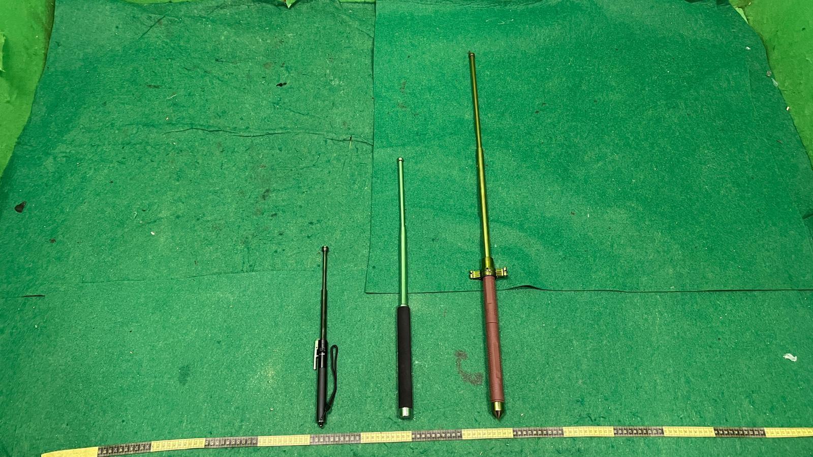 Hong Kong Customs detected a drug trafficking case involving an incoming passenger at Hong Kong International Airport today (December 22) and seized about 5 kilograms of suspected cocaine and arrested a man. Afterwards, Customs officers also seized three suspected gravity-operated steel batons and two suspected controlled air pistols in the man's residential premises. The total estimated market value of the seized items was about $4 million. Photo shows the suspected gravity-operated steel batons seized in the case.