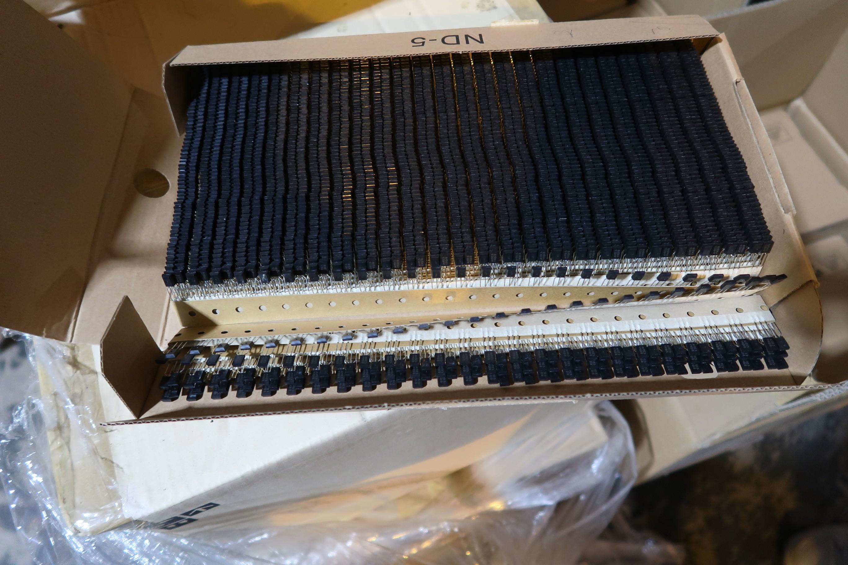 Hong Kong Customs detected a suspected smuggling case involving an ocean-going vessel on December 23. A batch of suspected smuggled goods with a total estimated market value of about $7 million was seized. Photo shows a suspected smuggled resistor seized.