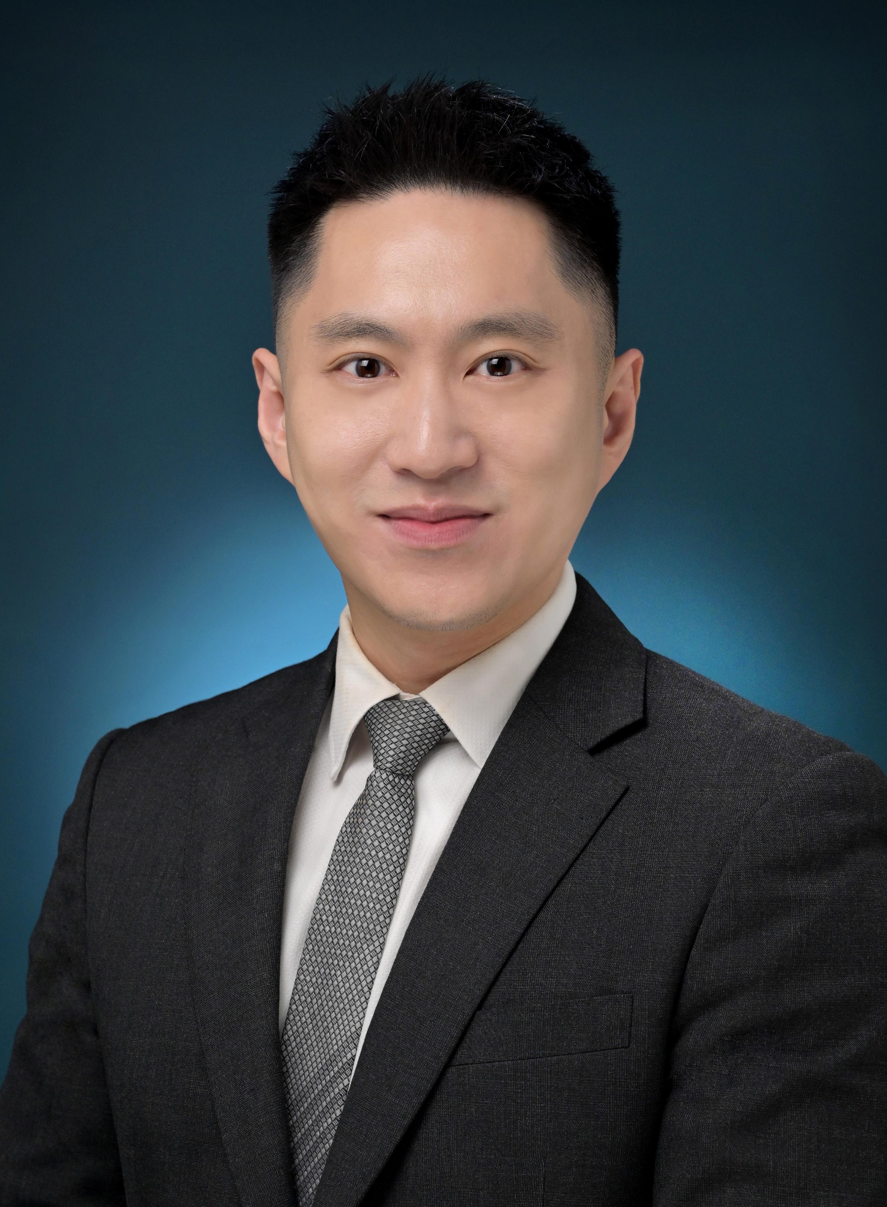 The new District Officer (Yuen Long), Mr Kelvin Ma.