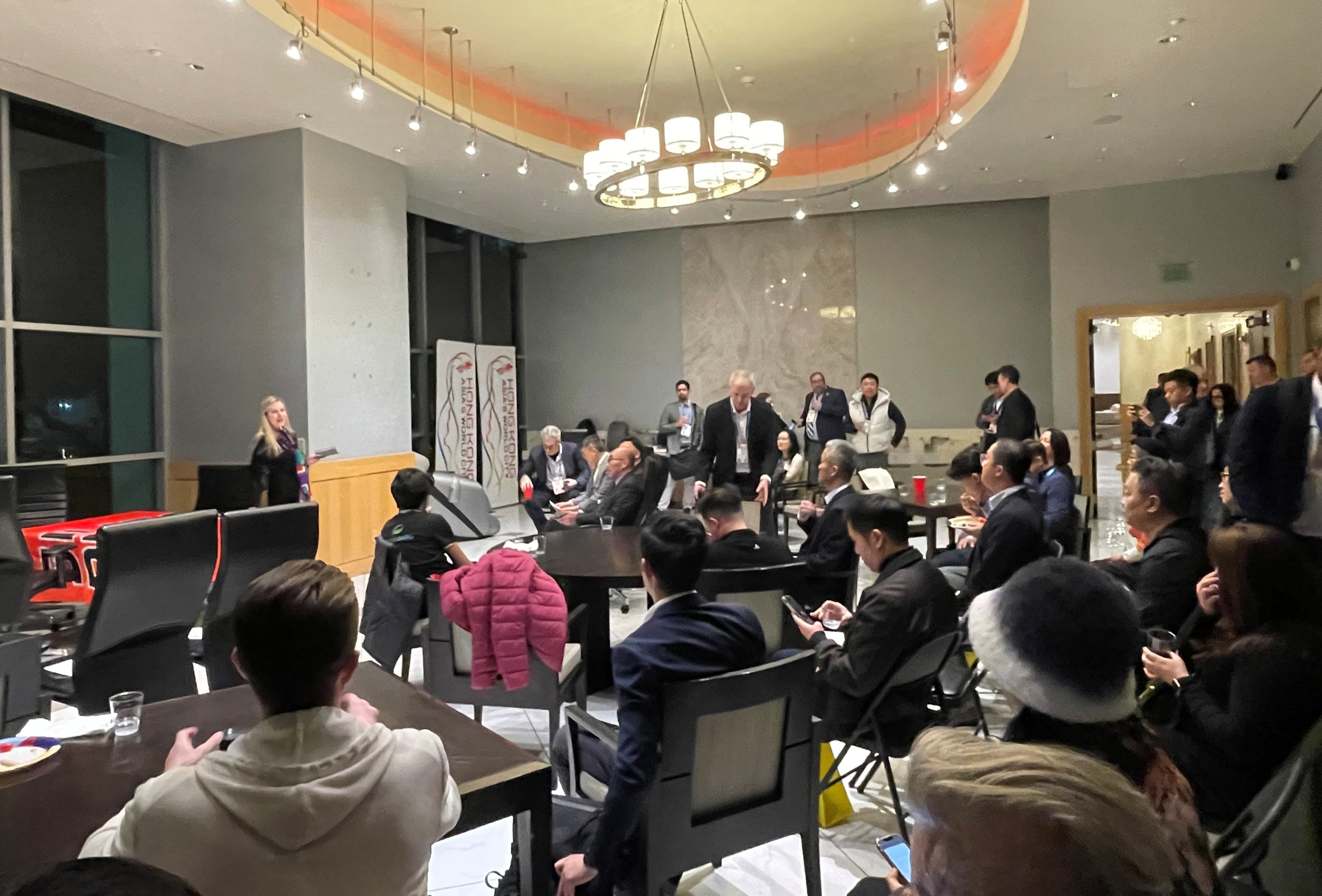 Hong Kong Economic and Trade Office in San Francisco (HKETO San Francisco) collaborated with the Hong Kong Trade Development Council, Invest Hong Kong and the Hong Kong Science and Technology Parks Corporation to organise activities under the Economic and Trade Express in the US West. Photo shows the Silicon Dragon CES 2026 Seminar and Reception, an HKETO San Francisco-sponsored event on January 6 (Las Vegas time).

