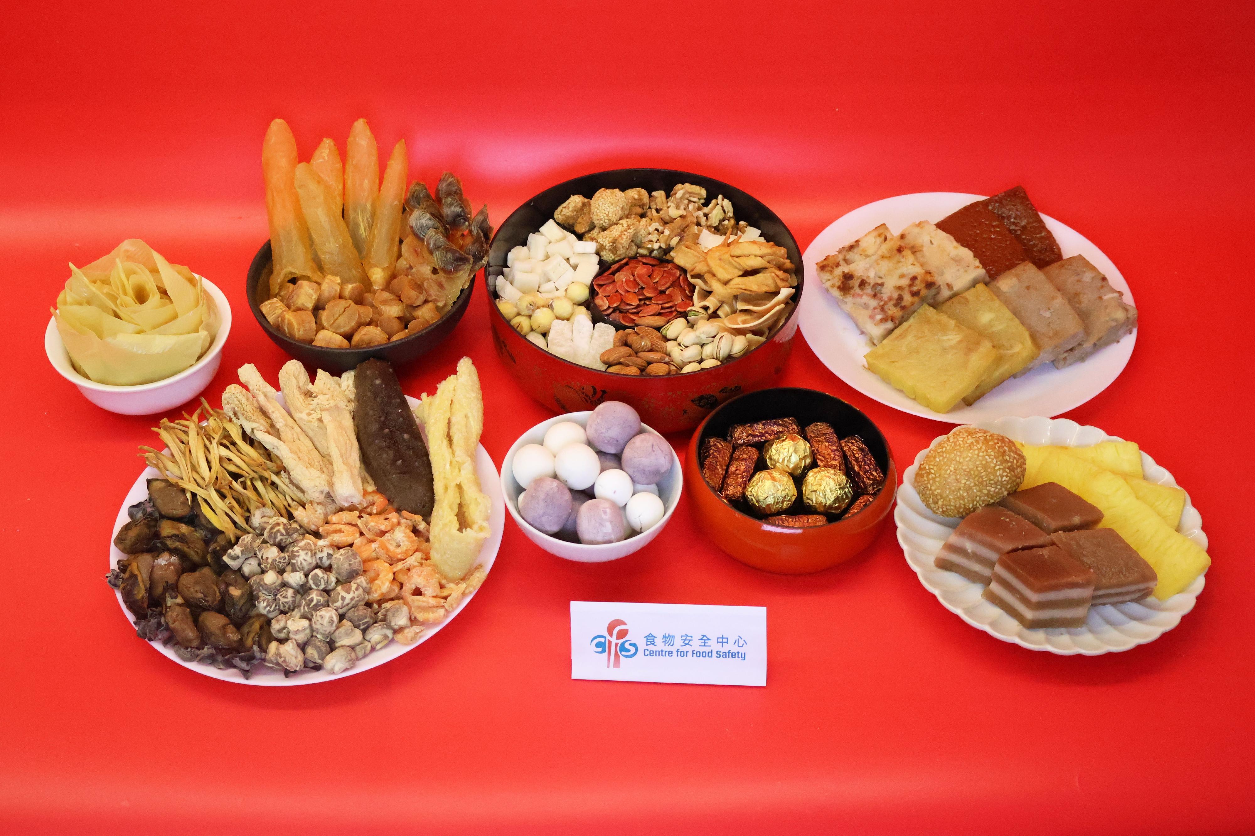 The Centre for Food Safety of the Food and Environmental Hygiene Department today (January 21) announced the test results of the seasonal food surveillance project on Lunar New Year food (first phase). Around 770 samples tested were satisfactory except for two samples that were announced earlier.